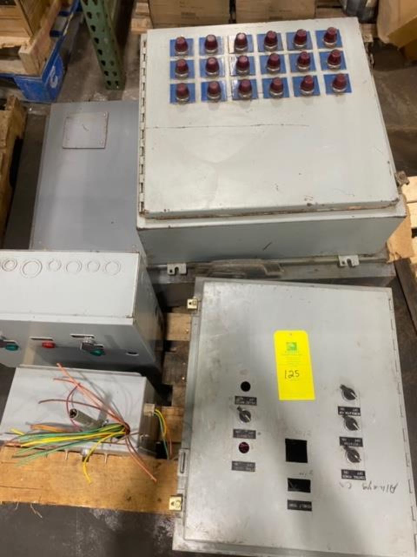 Misc Motor Control Panel, 600 amp disconnect 480 Volt/ 3 phase, Rigging/ Loading Fee: $25