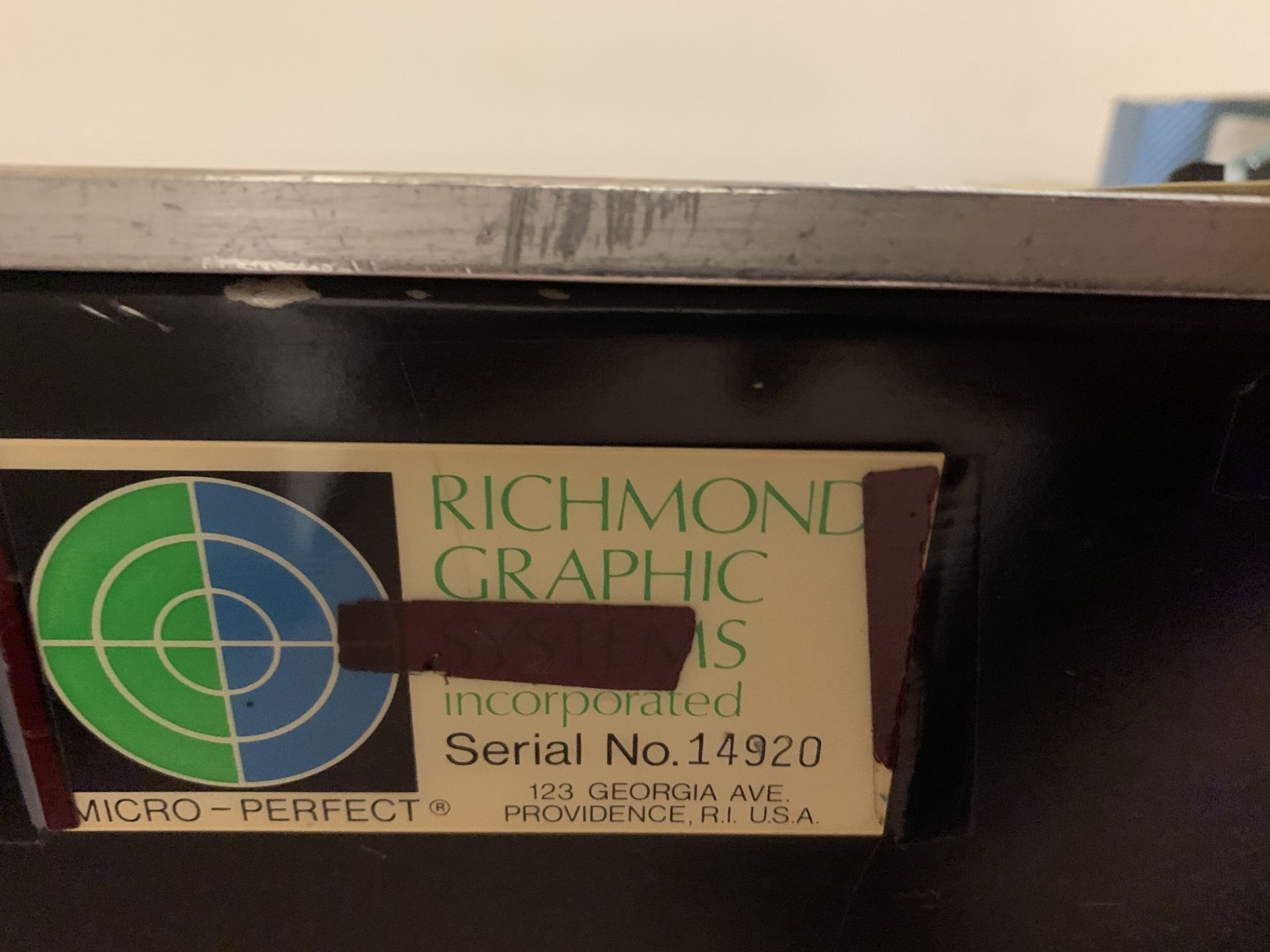 Richmond Graphic Microperfect Light Table - Image 2 of 2