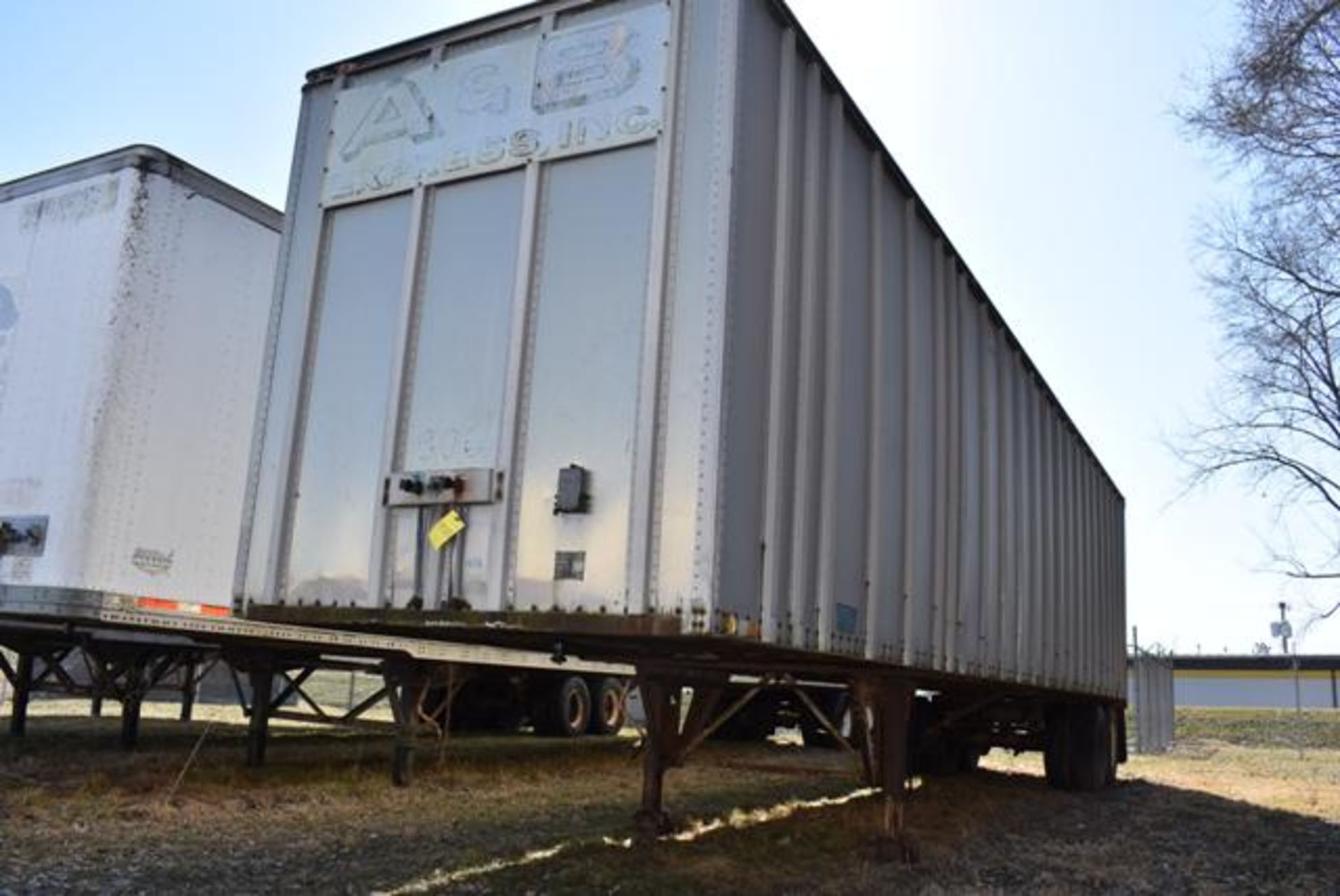 Gindy 42' Trailer, Van Door, SN 110600E, Loading Fee: $50