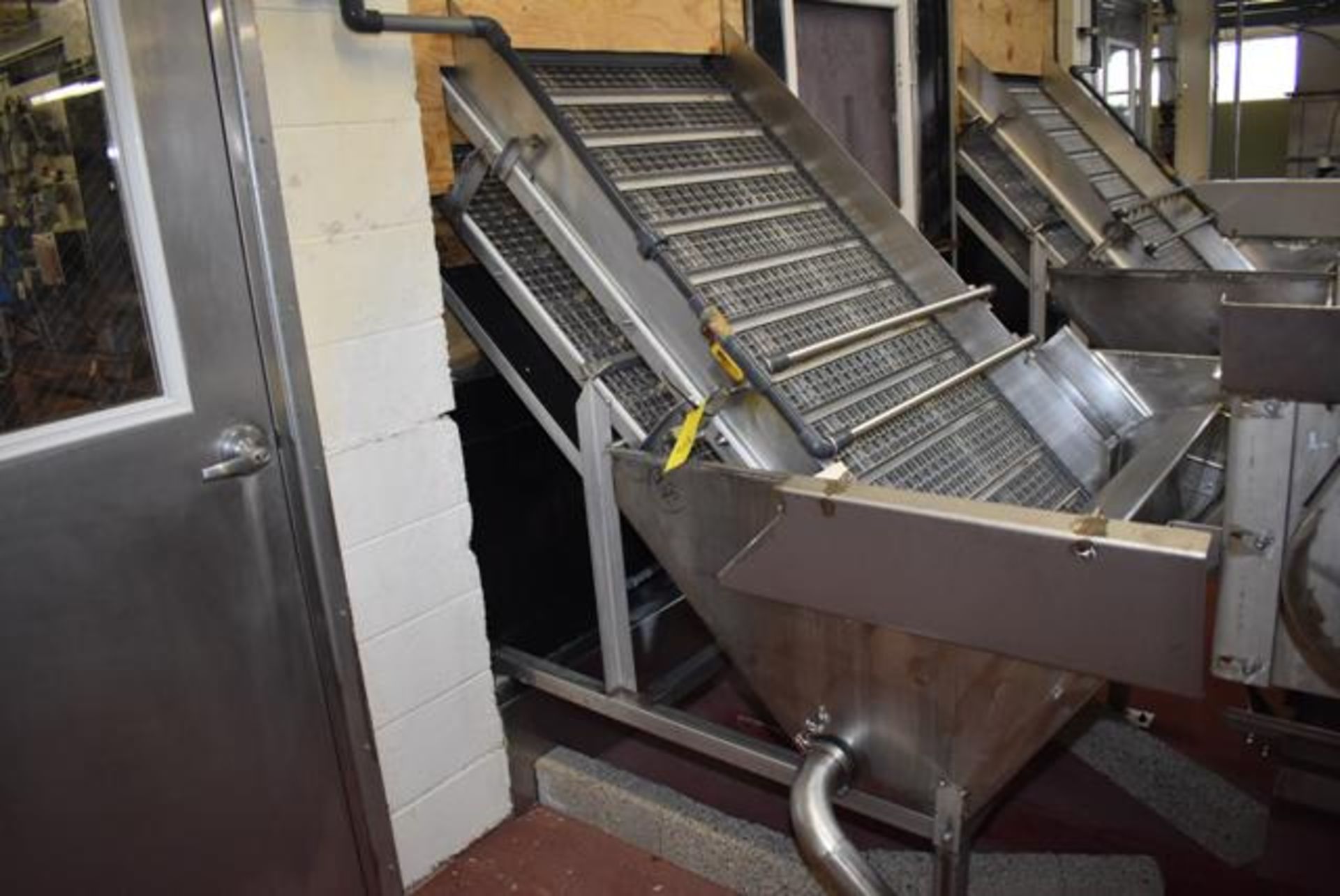 Stainless Steel Incline Conveyor, 40" Wide, SS Belt, Loading Fee: $1500 - Image 2 of 4