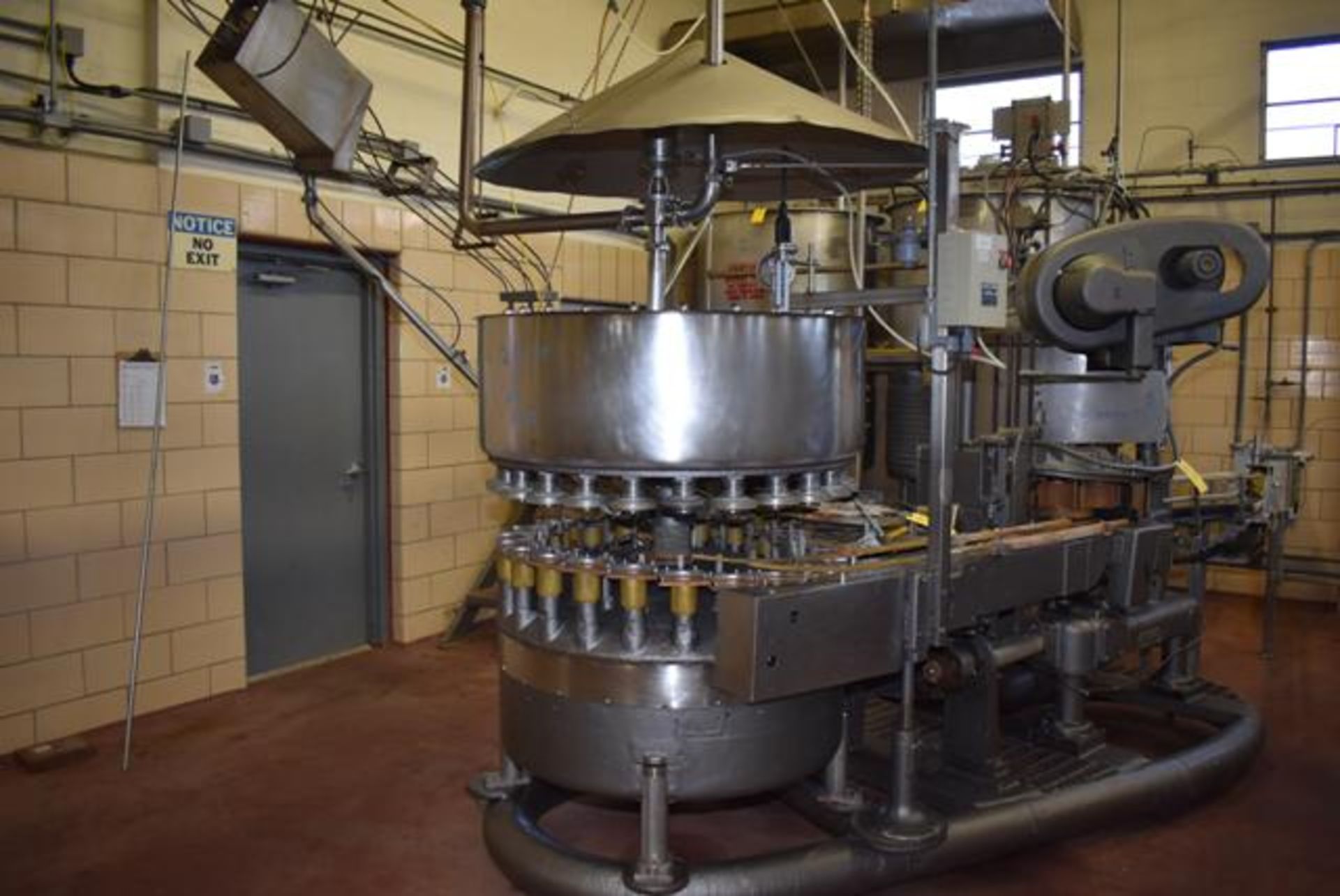 FMC #240, 24-Valve Juice Filler, Set: 404, Equipped with Mild Steel Round Base, Loading Fee: $1500 - Image 2 of 4