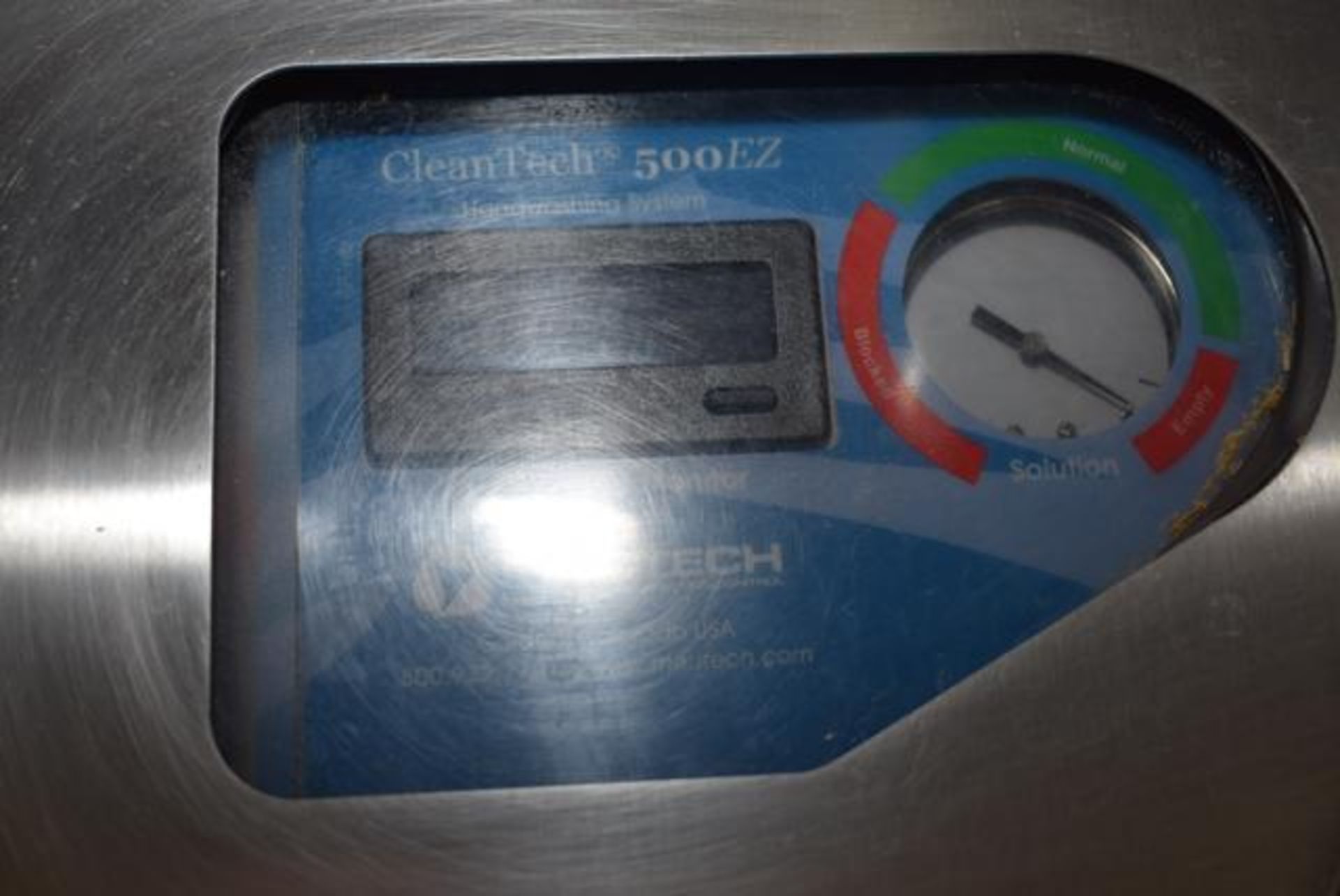 CleanTech Model 500EZ, S/n 1104ez, Automated Hand and Glove Cleansing System, Loading Fee: $100 - Image 2 of 3