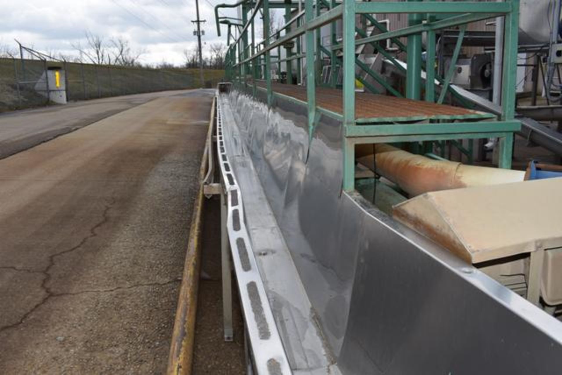 Custom Designed and Fabricated 112'L Stainless Steel Receiving Flume, Equipped to handle (2) Semi - Image 5 of 5