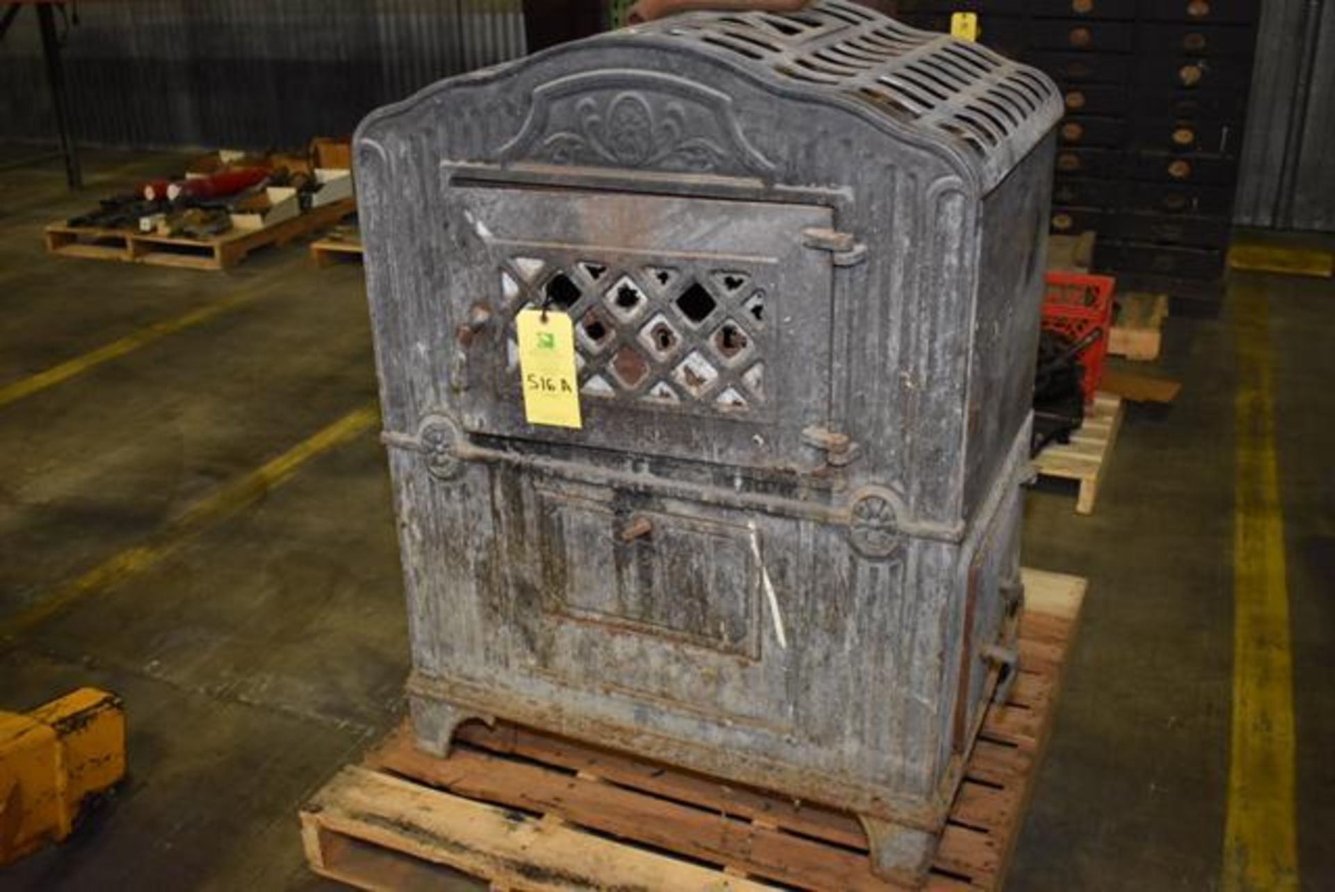 Antque Wood Burning Stove, Loading Fee: $50