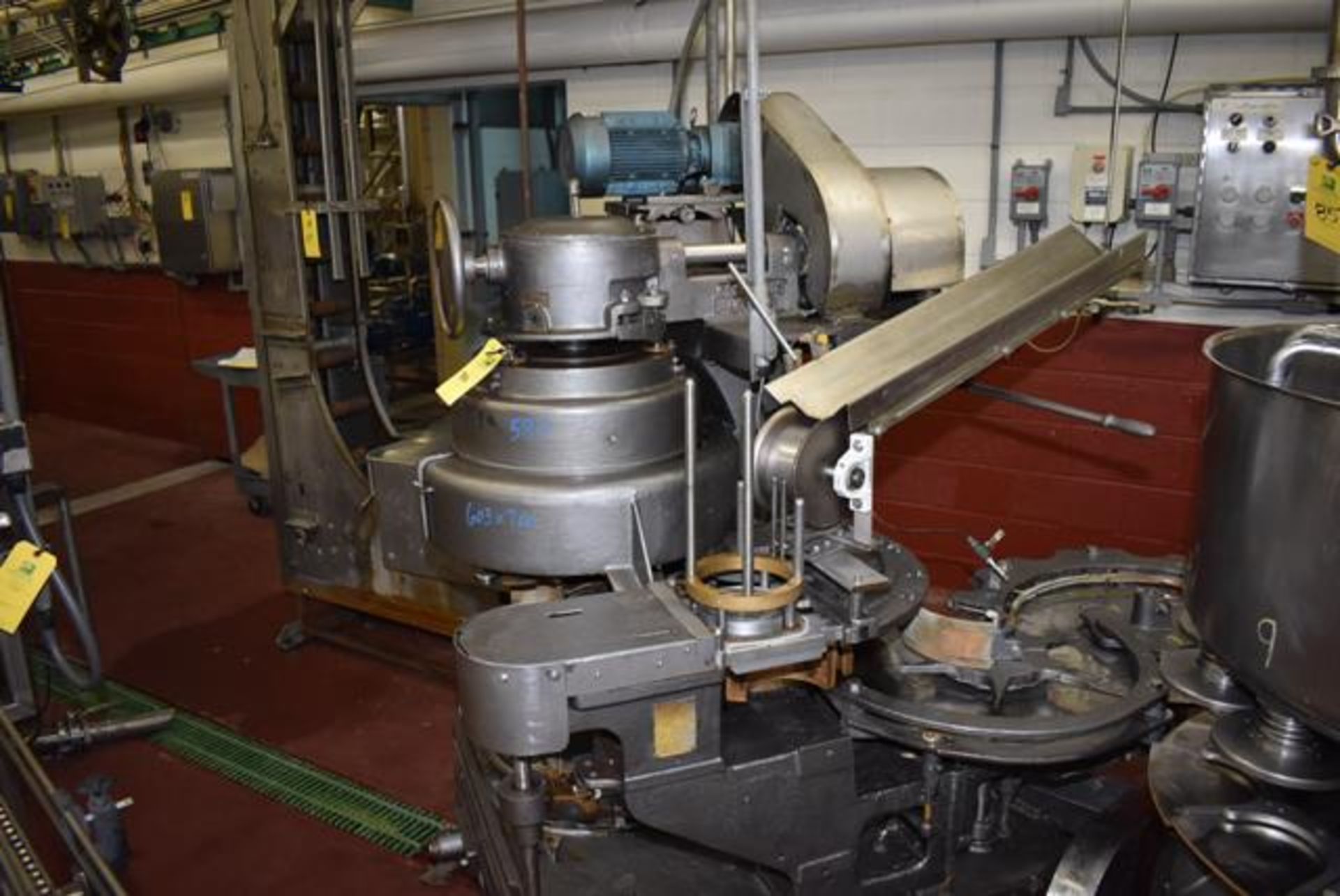 Angelus Model 59-P Steam Flow, Disc Feed Seamer, 603 x 700, Loading Fee: $750 - Image 2 of 3