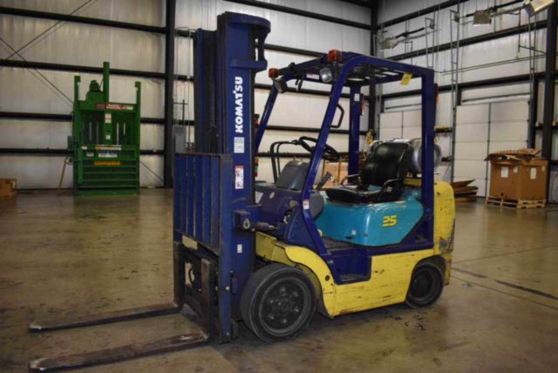 ( Late Delivery Item Expected Availability Mid May) Komatsu Model #FG25STLP-12 Propane Fork Lift Tru