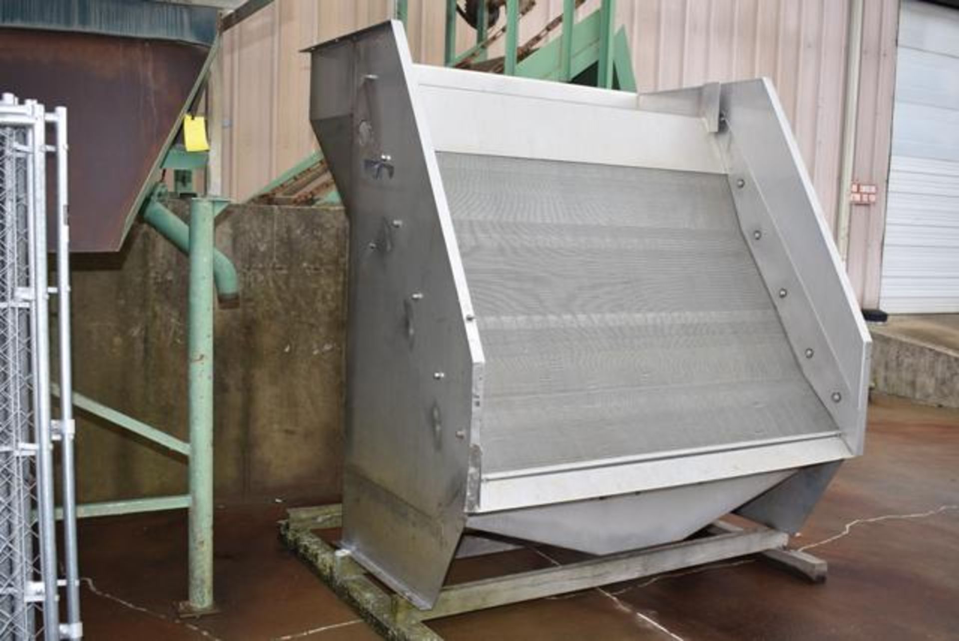 Bauer 72"L x 42"H Hydrasieve, Equipped with Stainless Steel Contacts, Loading Fee: $250 - Image 3 of 3