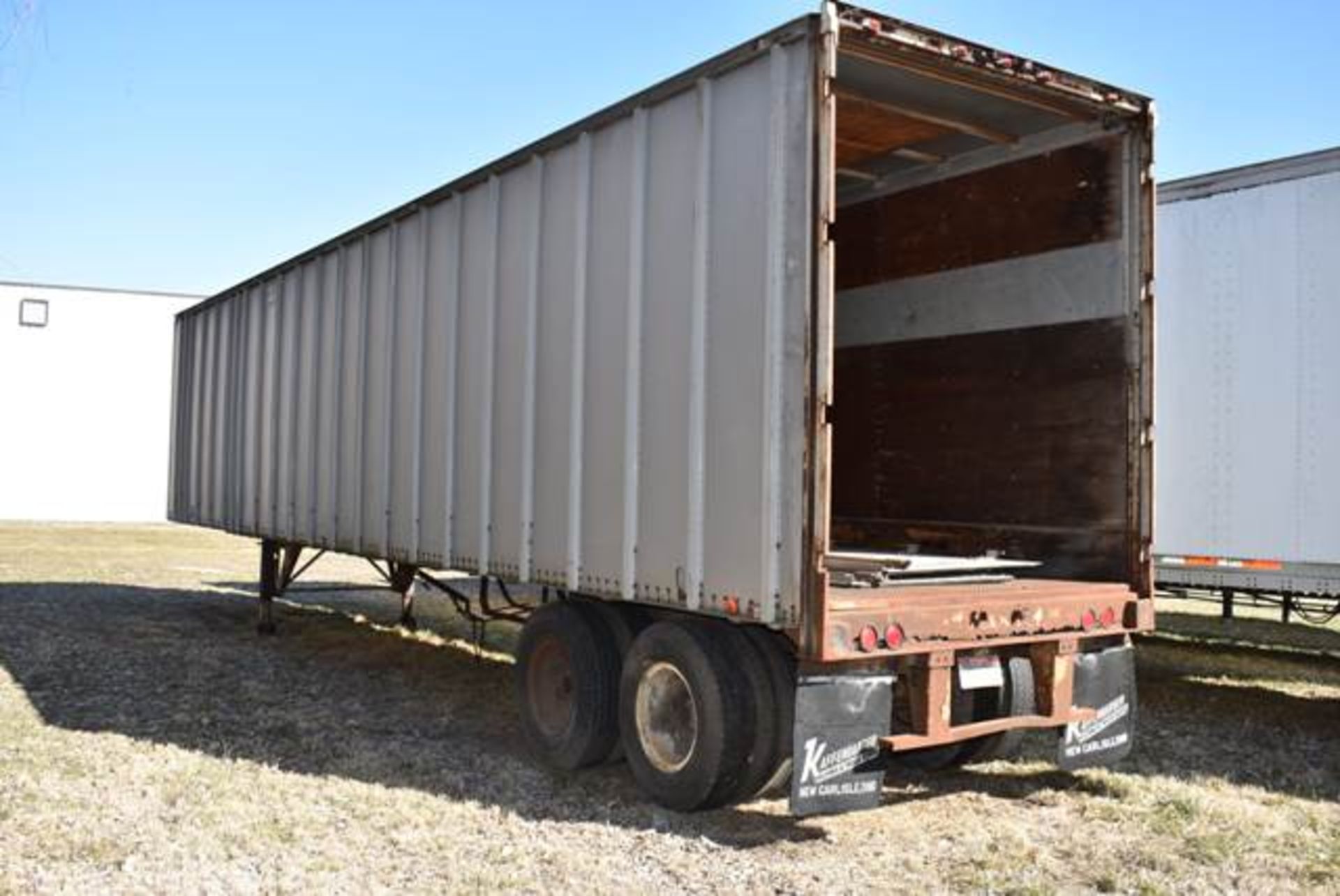 Gindy 42' Trailer, Van Door, SN 110600E, Loading Fee: $50 - Image 4 of 4