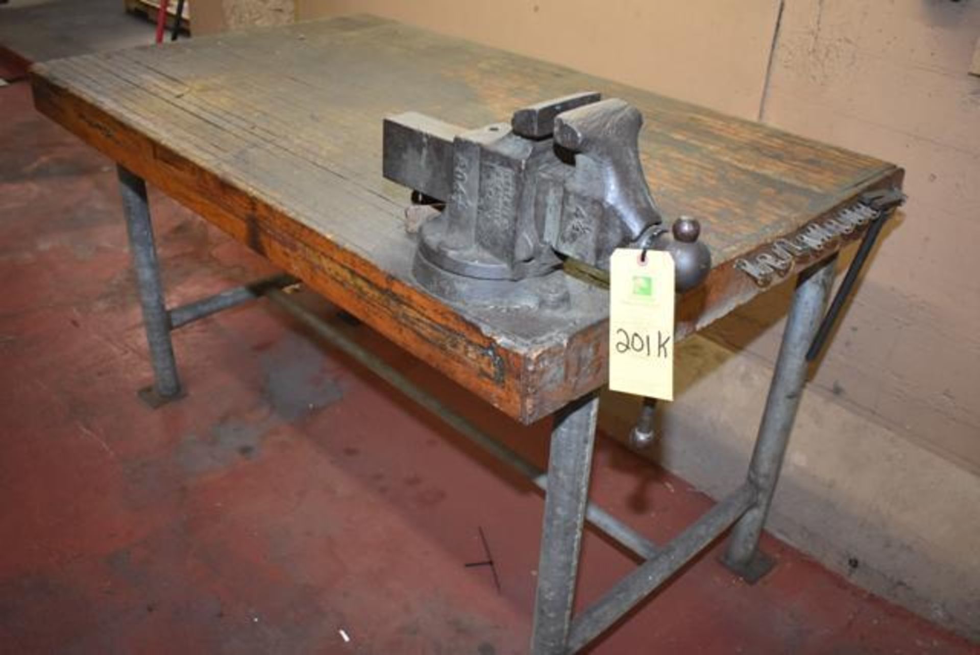 Work Benh and Vise 4.5", Loading Fee: $75