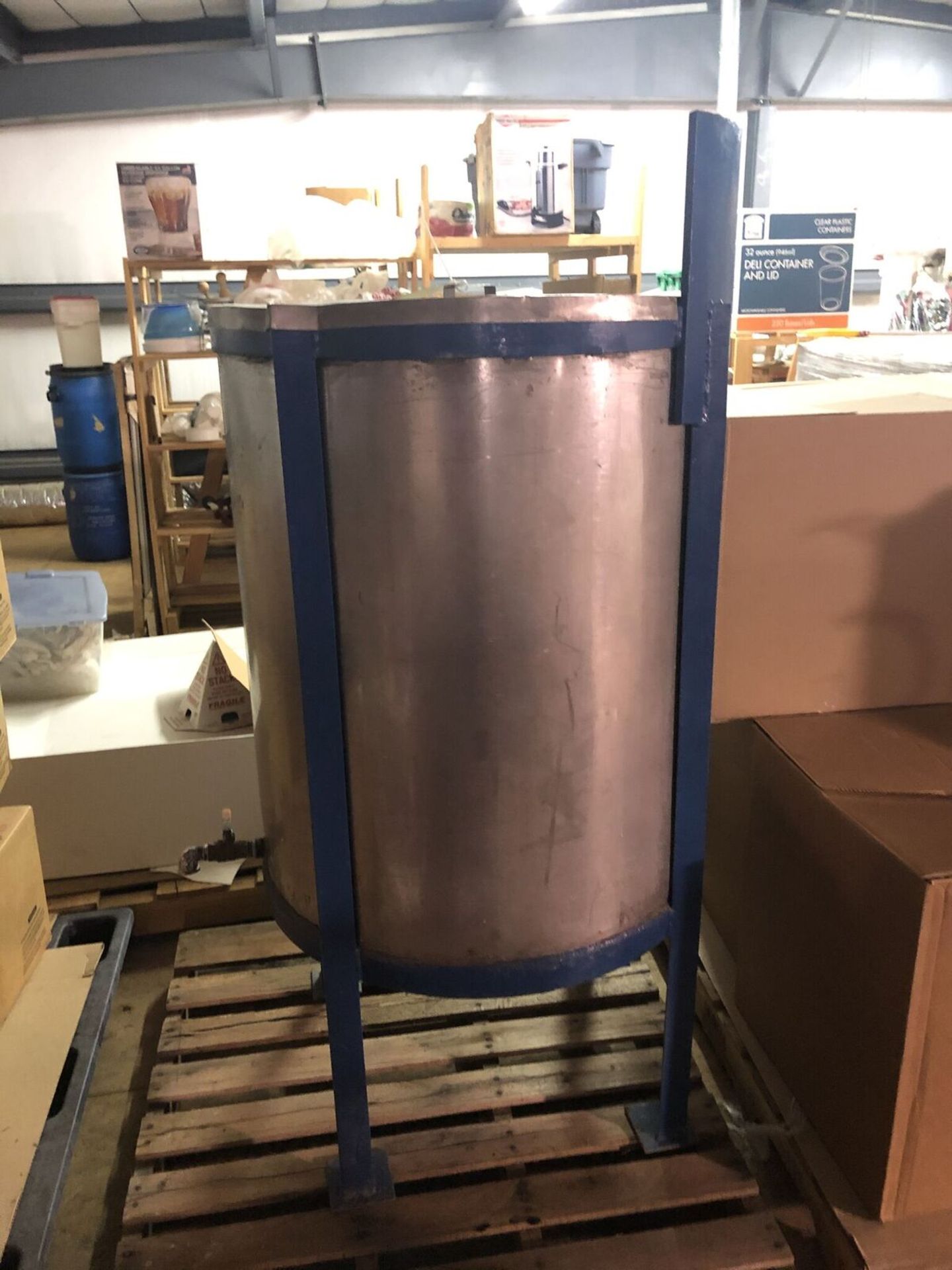 Southern Boiler & Tank Works 117 Gallon SS Tank W/ Mixer Attached, Rigging Price: $75