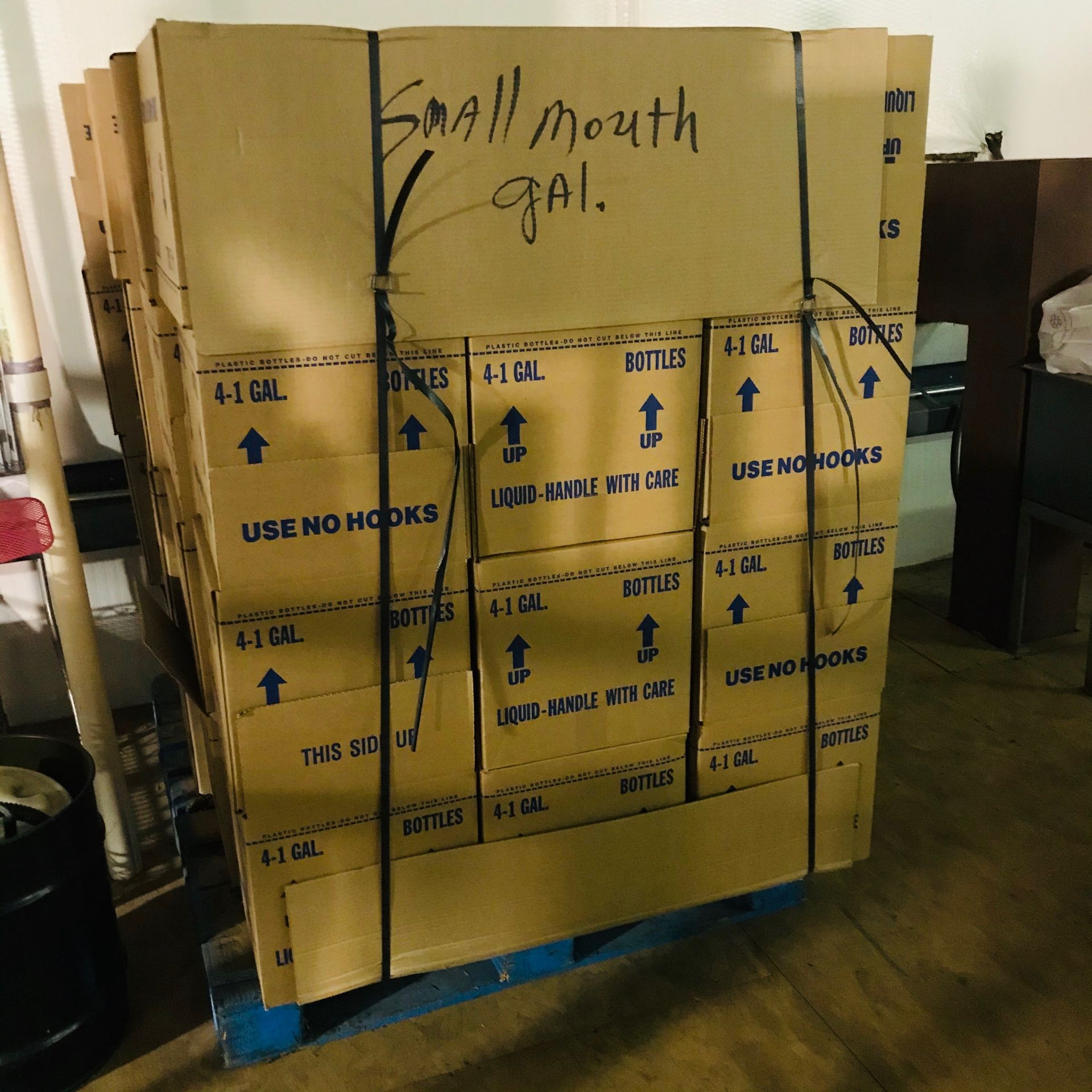 Pallet of 1 Gallon Bottles, Rigging Price: $40