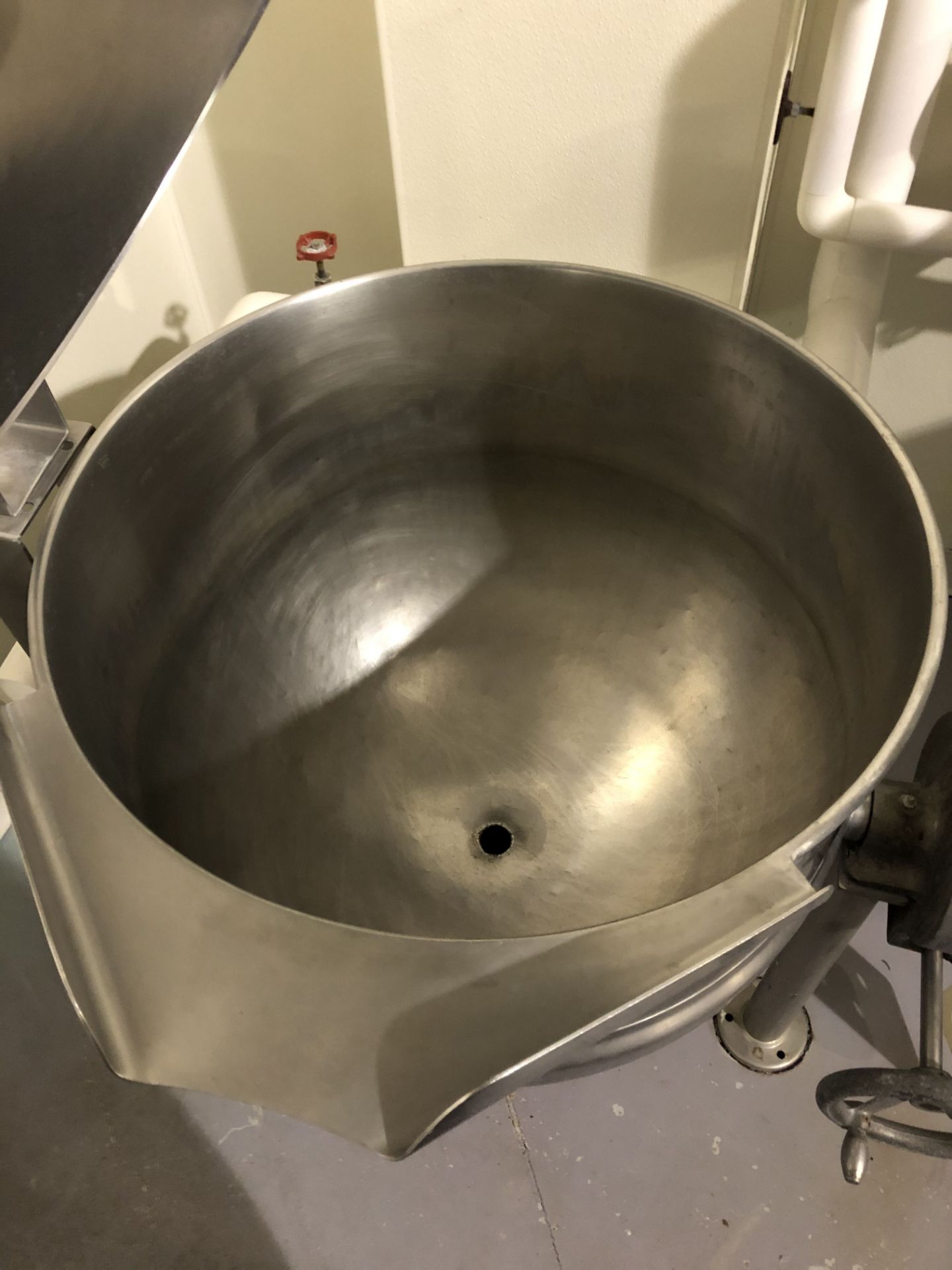 Groen Kettle Tank, 40 Gallon, Rigging Price: $75 - Image 2 of 4