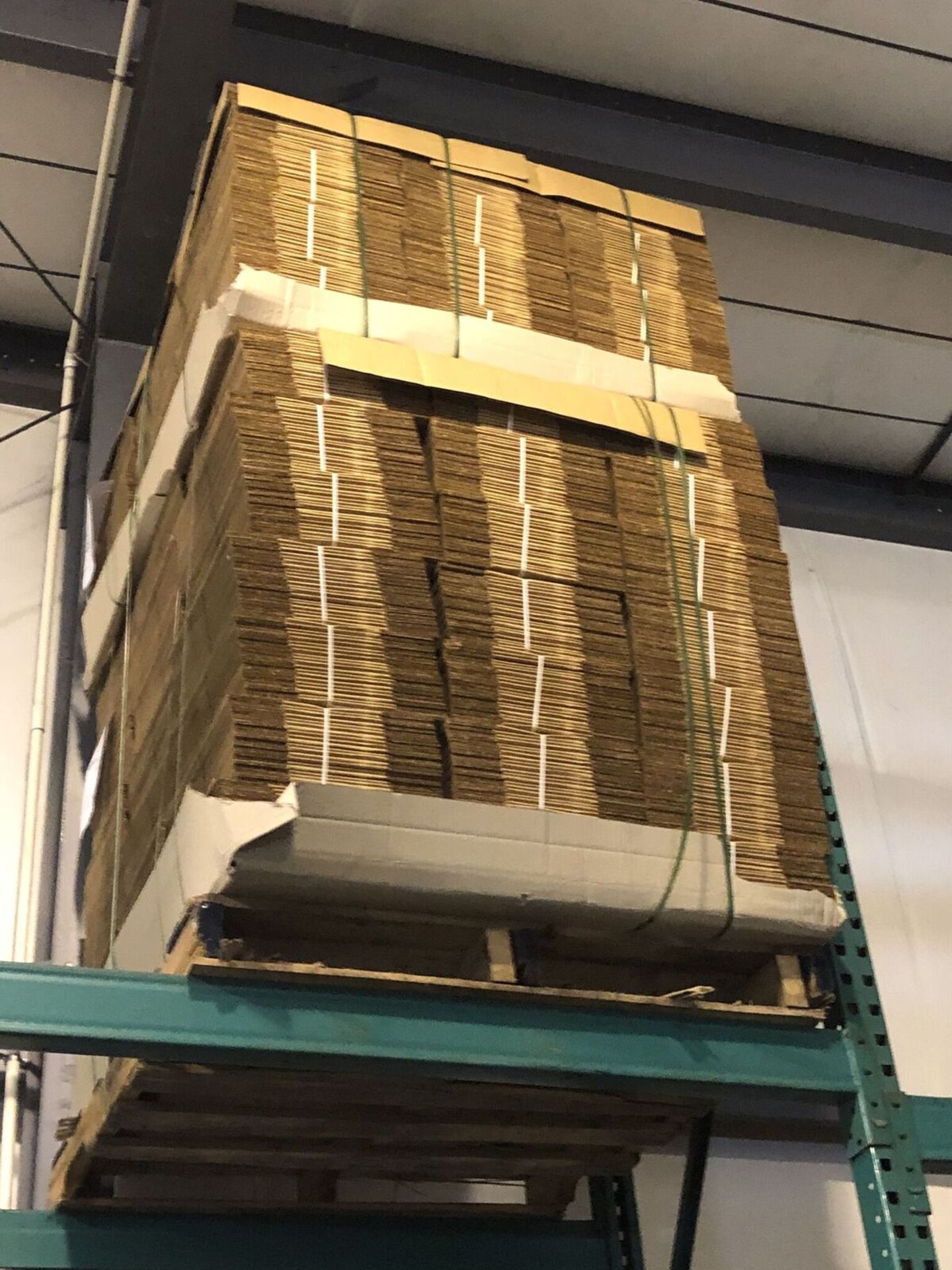 Pallet of Small Boxes, Rigging Price: $40 - Image 3 of 4