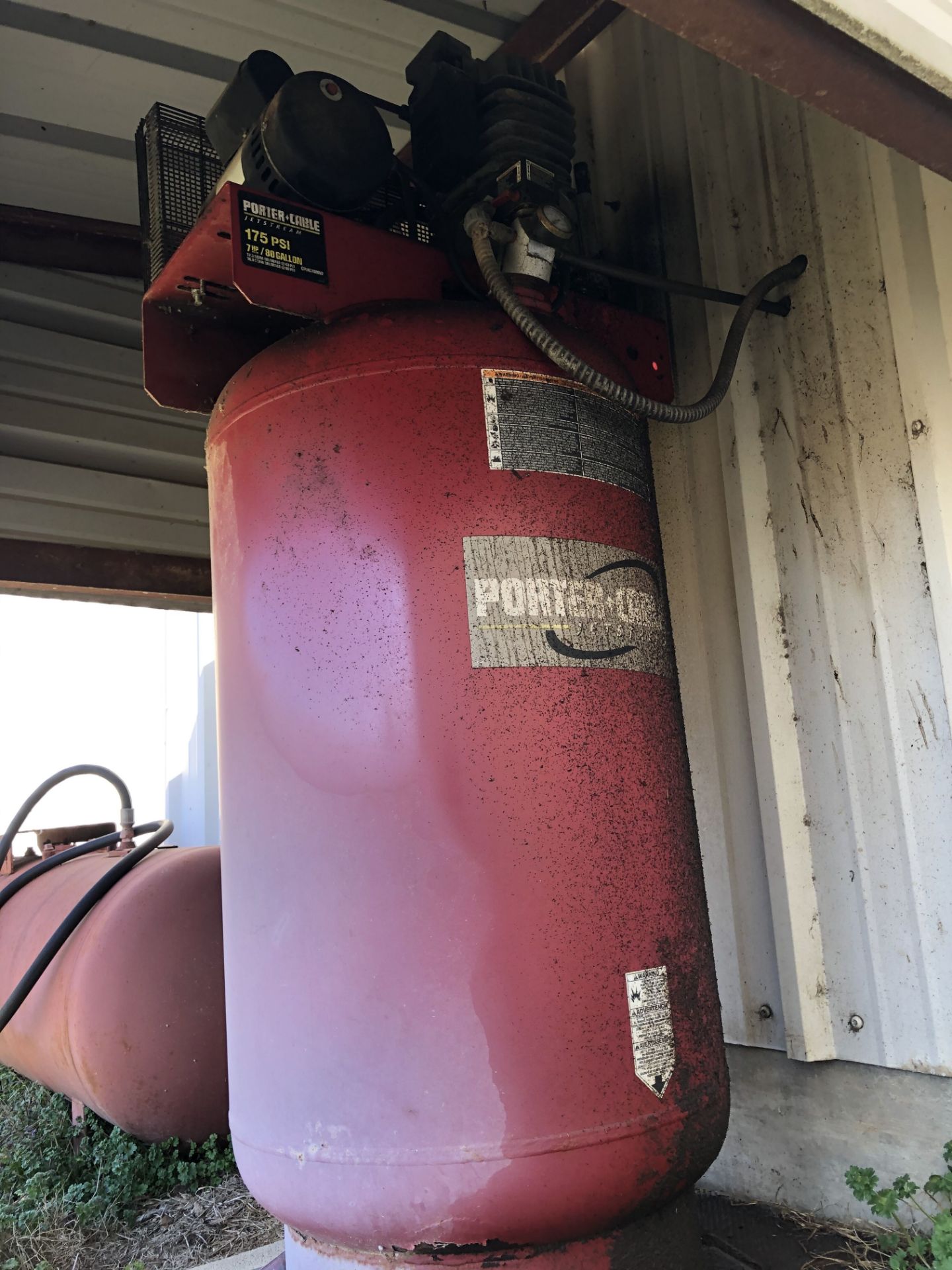 Porter-Cable Air Compressor, Jetstream, 175 PSI, 7HP, 80 Gallon Capacity, Rigging Price: $40 - Image 2 of 3