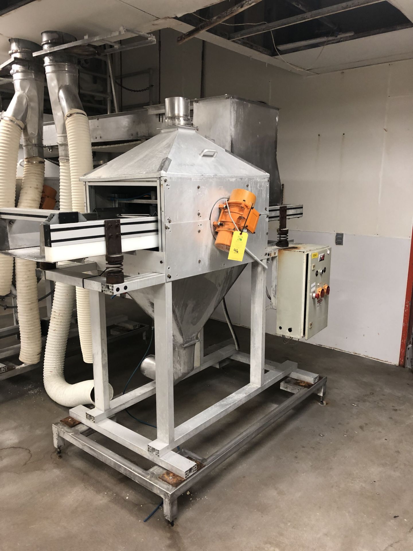 Vibratory Feeder, Rigging Price: $300