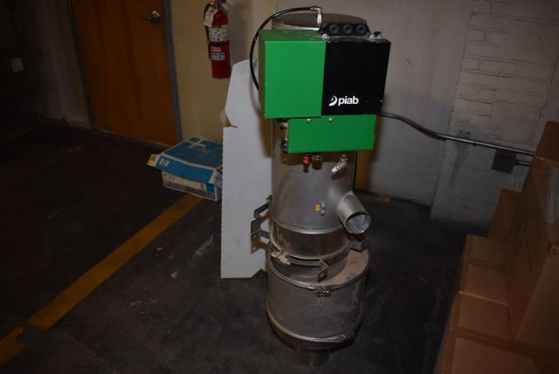 Piab Vacuum Canister/Conveyor, Code #BA-400 | Required Rigging and Loading Fee: $100