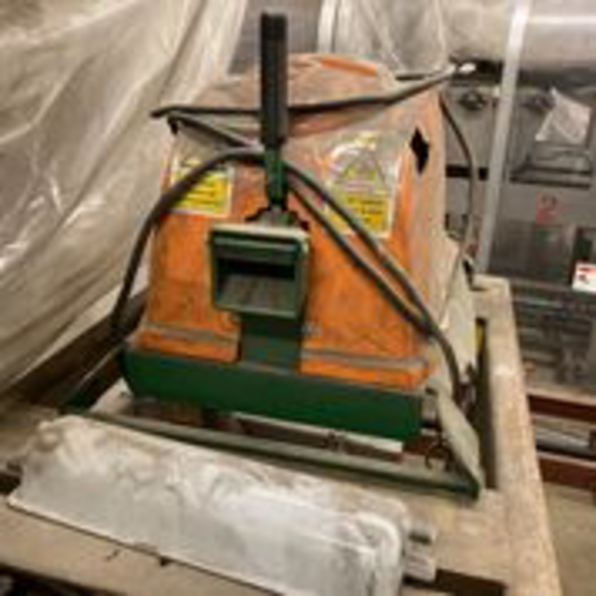 Sweed Scrap Chopper Model 300AD S/N 42235. LOADING FEE $100 - Image 4 of 5