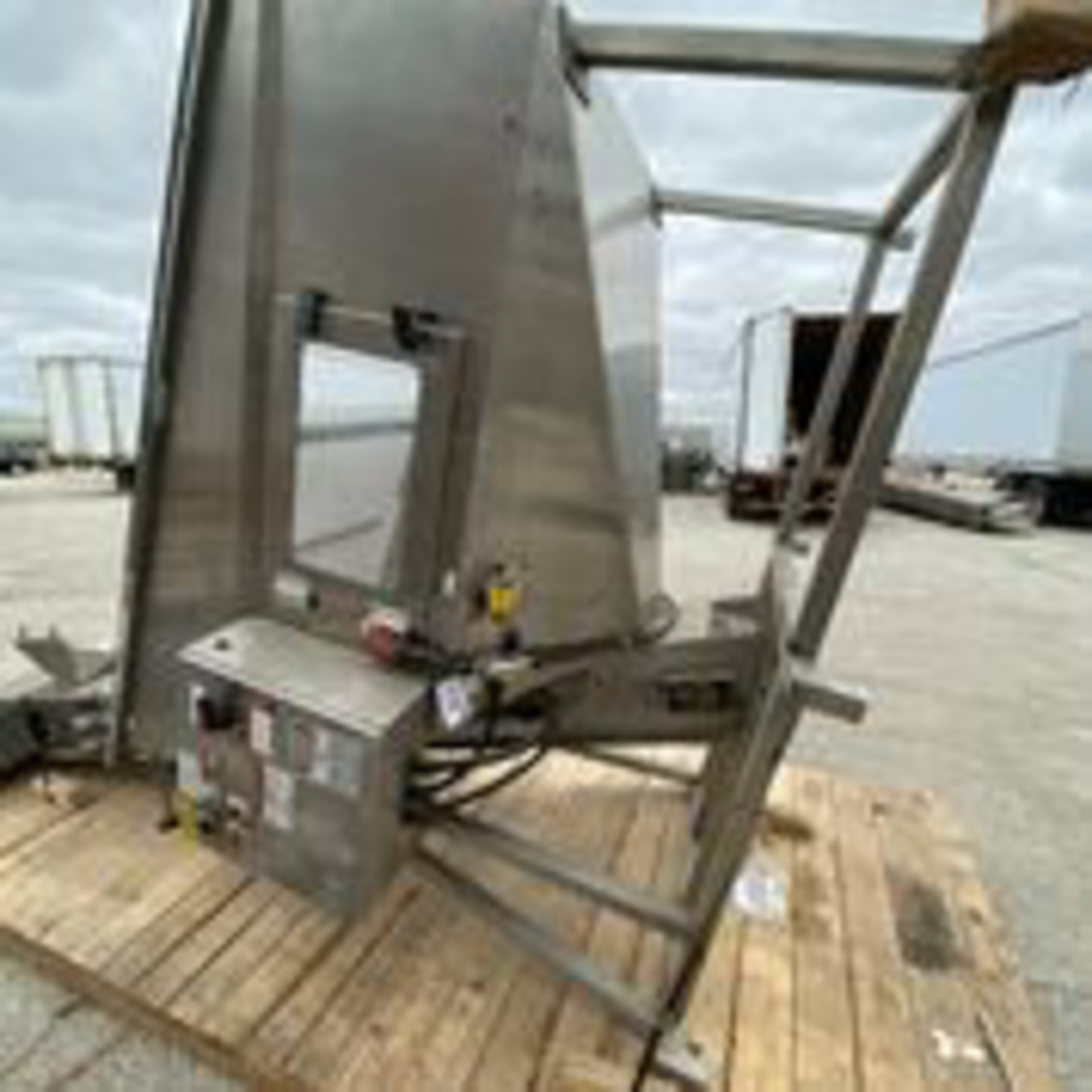 Sidel Cap Feeder Hopper. LOADING FEE $500 - Image 2 of 7