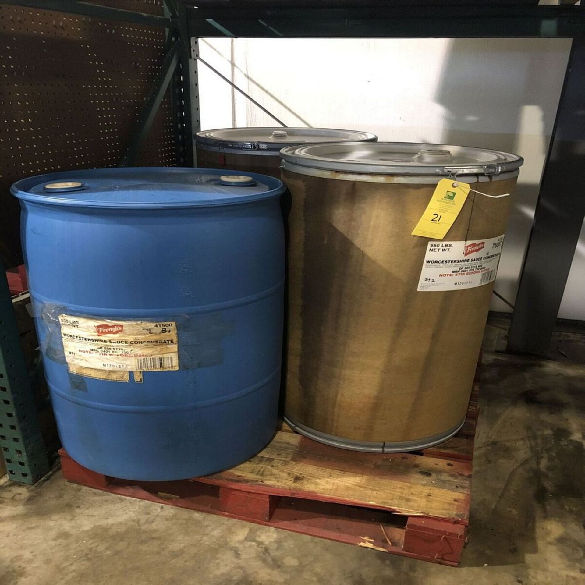 (2) Worcestershire Sauce Barrels & (1) Empty Plastic Barrel, Rigging Price: $40