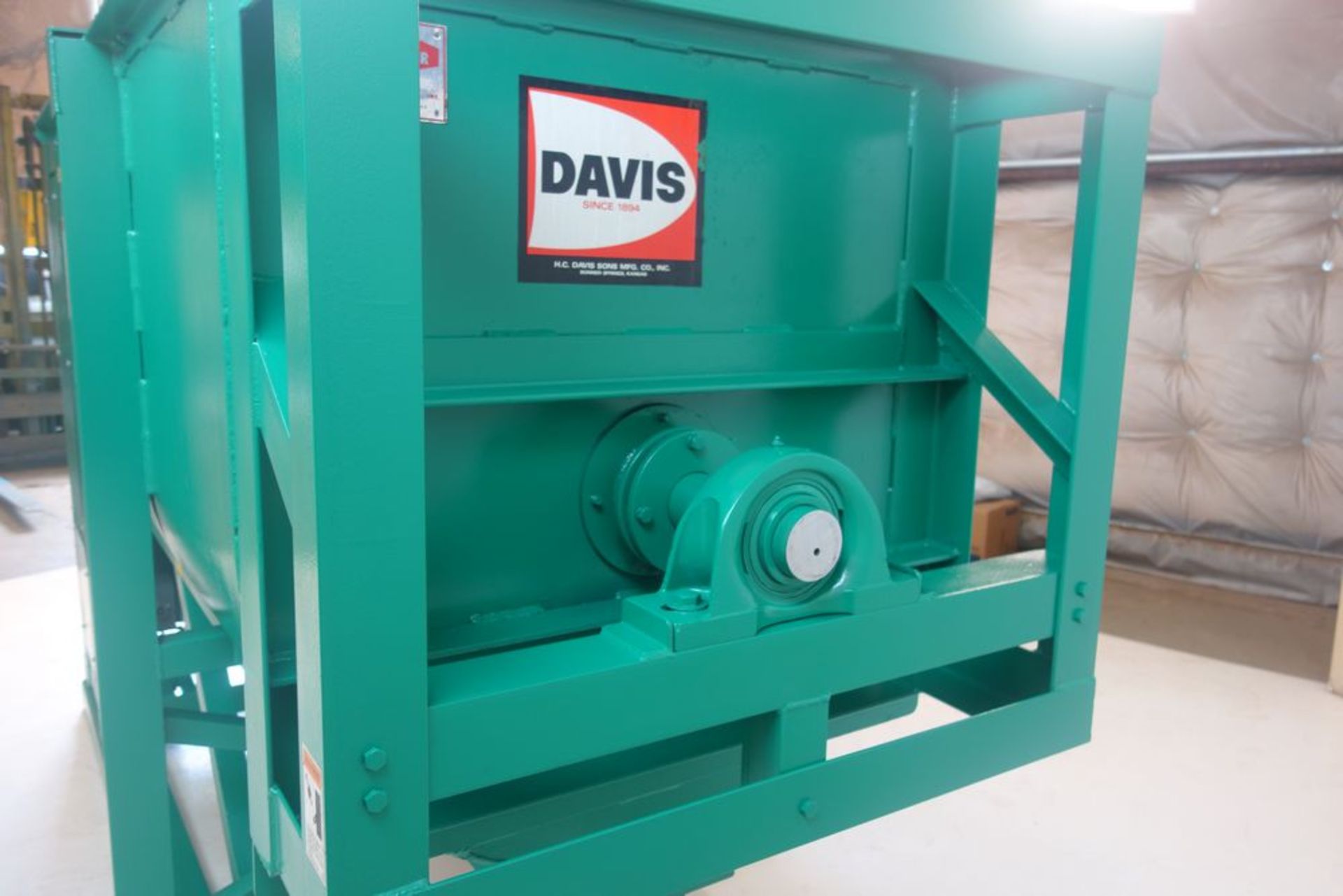 Located: Tyler, TX -- Davis Horizontal Ribbon Blender Super Duty Batch Mixer Model SD20, 90 Cubic Ft - Image 4 of 7