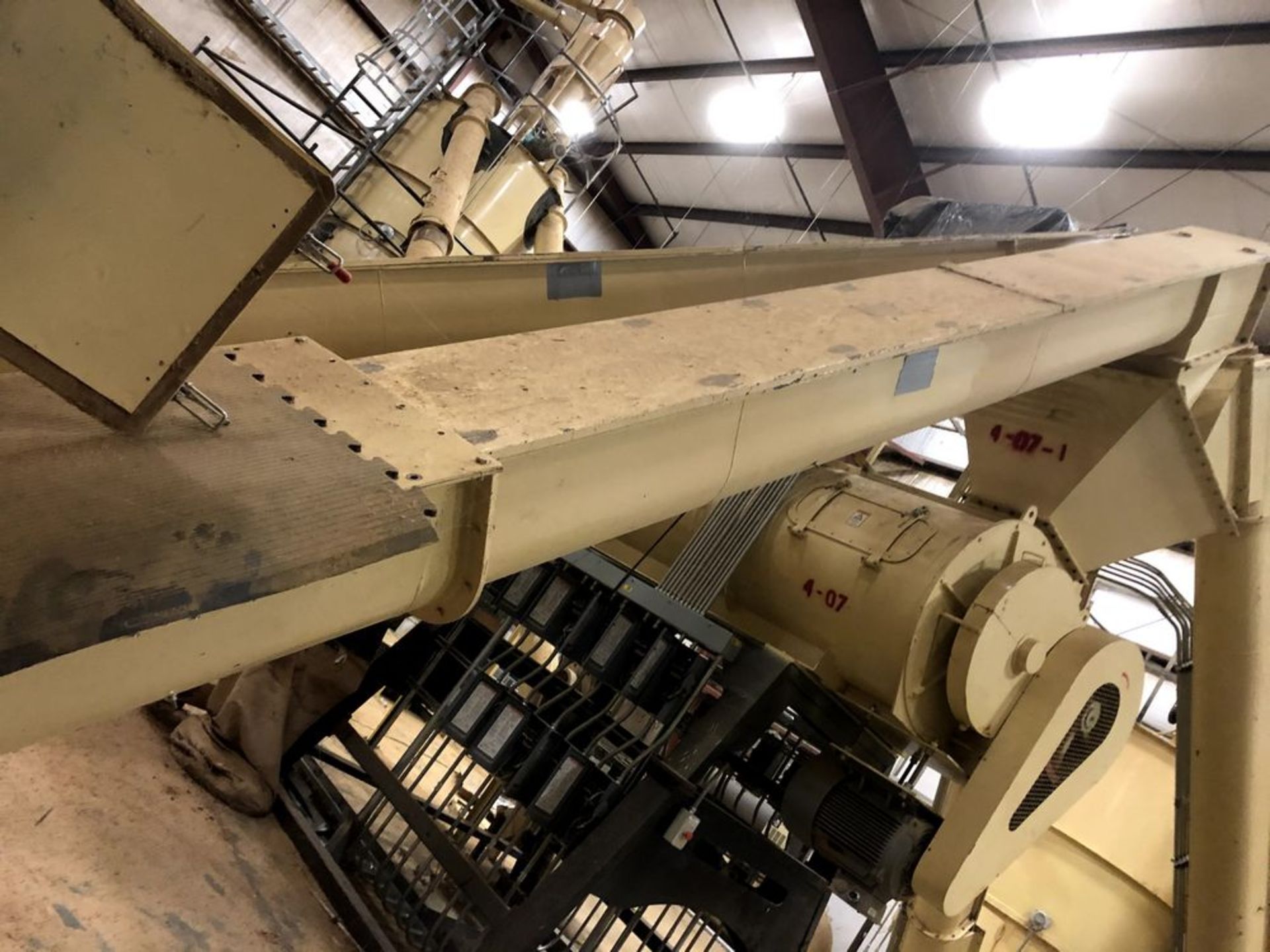 Located: Vincennes, IN -- U-Trough auger screw conveyor , loading fee $50 ***Note from Auctioneer: