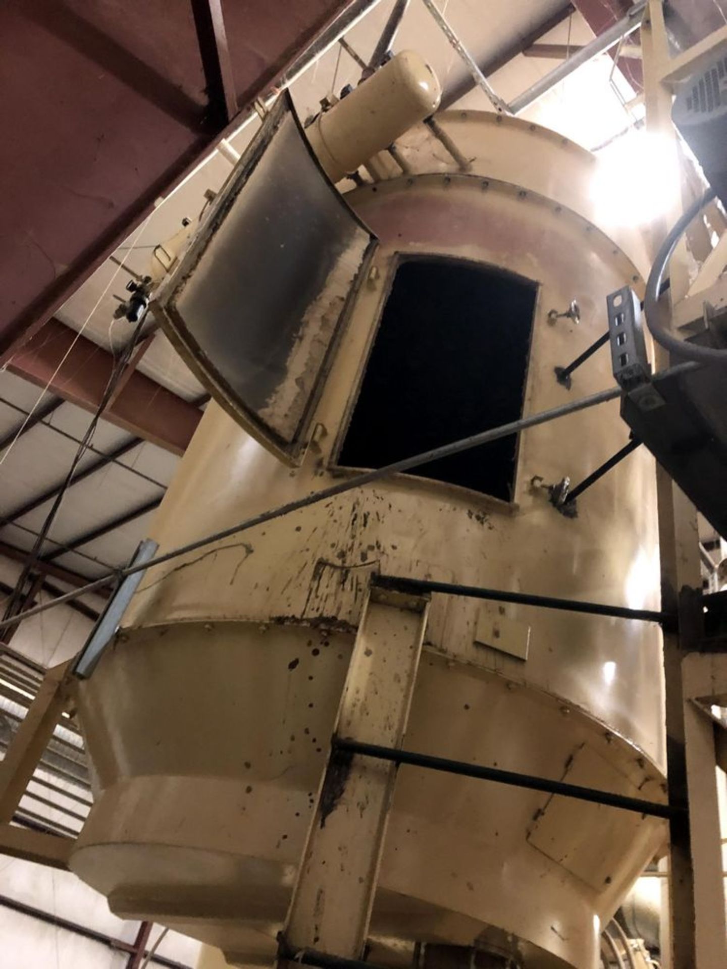Located: Vincennes, IN -- Dust collector on legs with rotary valve, loading fee $200 ***Note from - Image 3 of 3