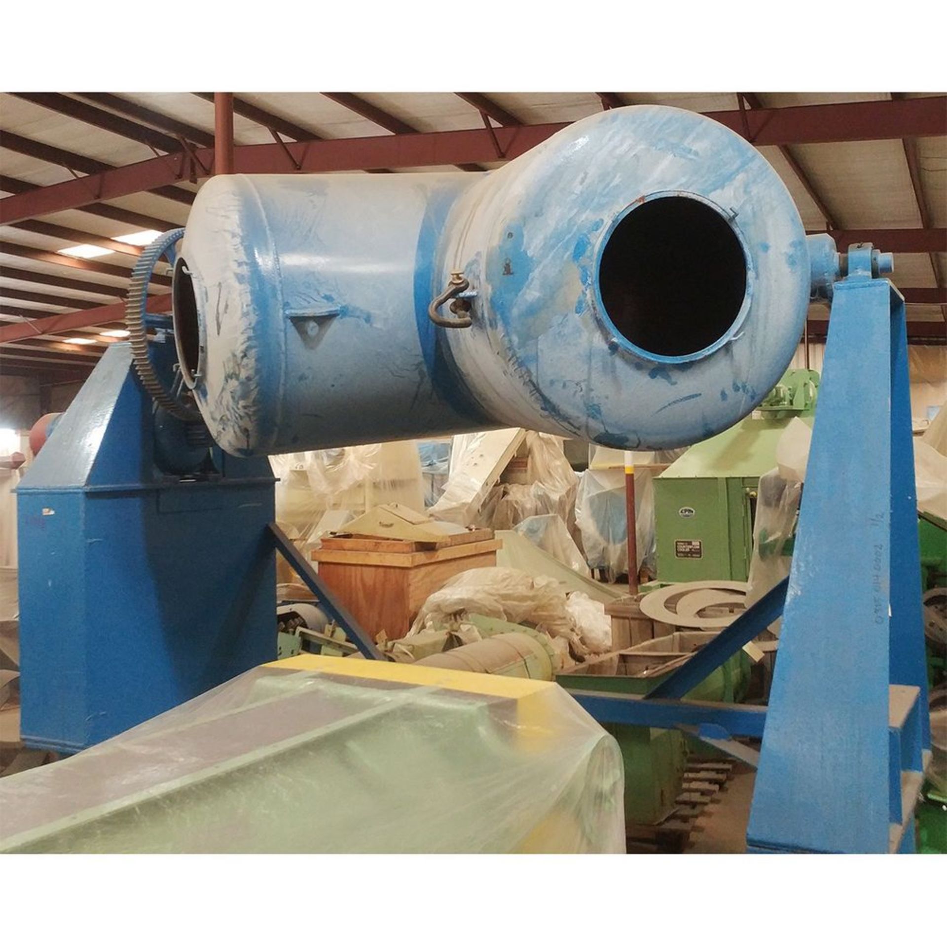 Located: Tyler, TX -- Large V Blender, load out fee $100 ***Note from Auctioneer: Loading Fees as - Image 2 of 2