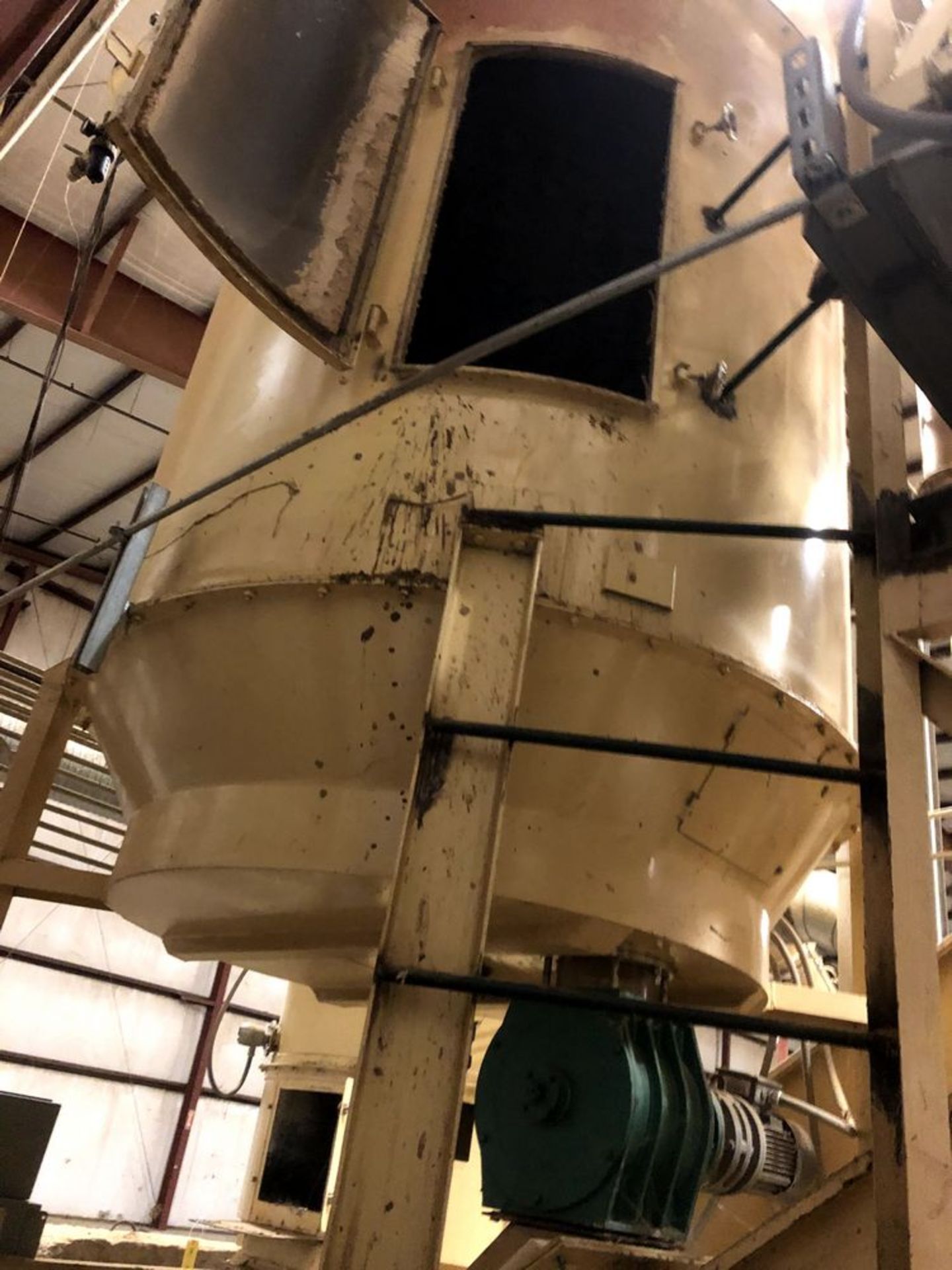 Located: Vincennes, IN -- Dust collector on legs with rotary valve, loading fee $200 ***Note from - Image 2 of 3