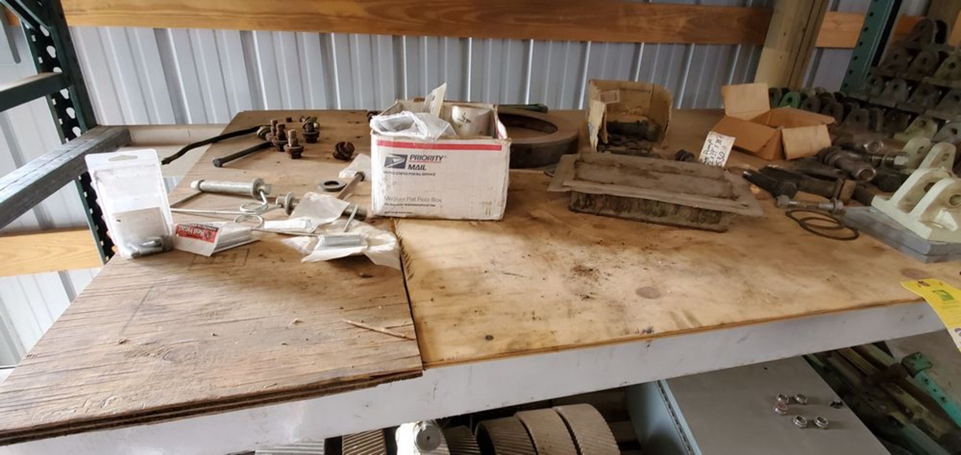 Located in Canon City, CO -- Lot: Various hinges from CPM pellet mills and 1 magnet loading fee $ - Image 4 of 4