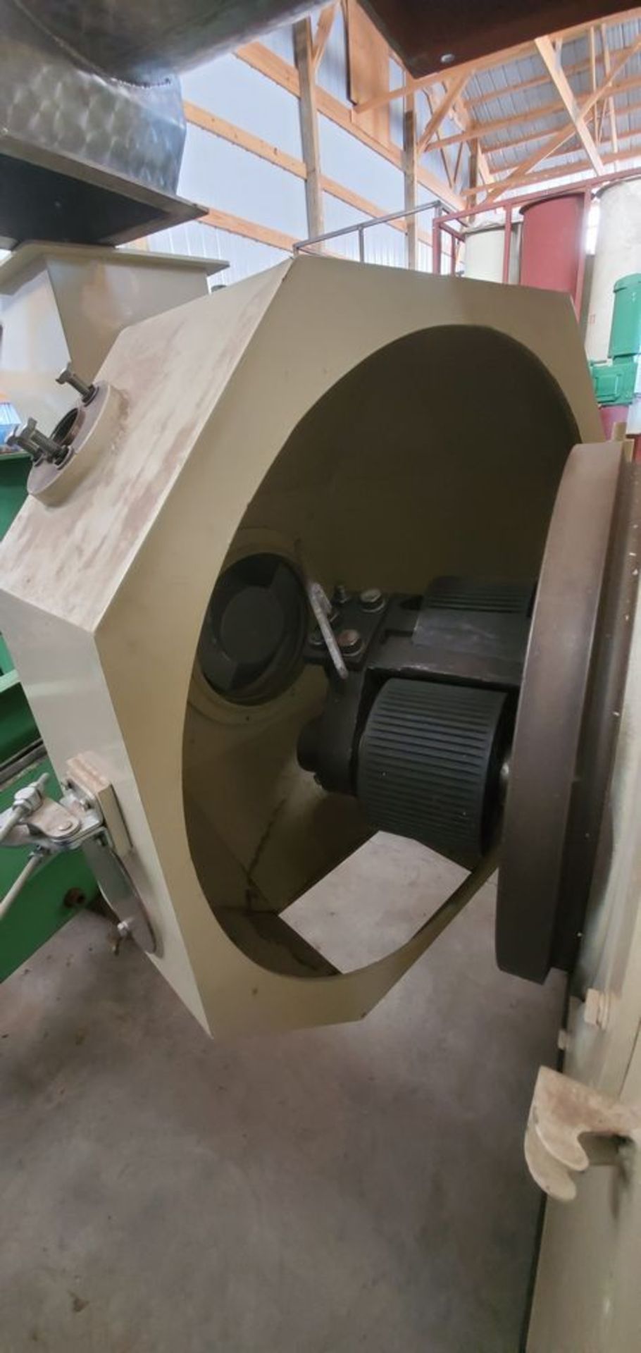 Located in Canon City, CO -- Unused CME R100 Pellet Mill 100hp motor with dual 50hp motor and - Image 6 of 7