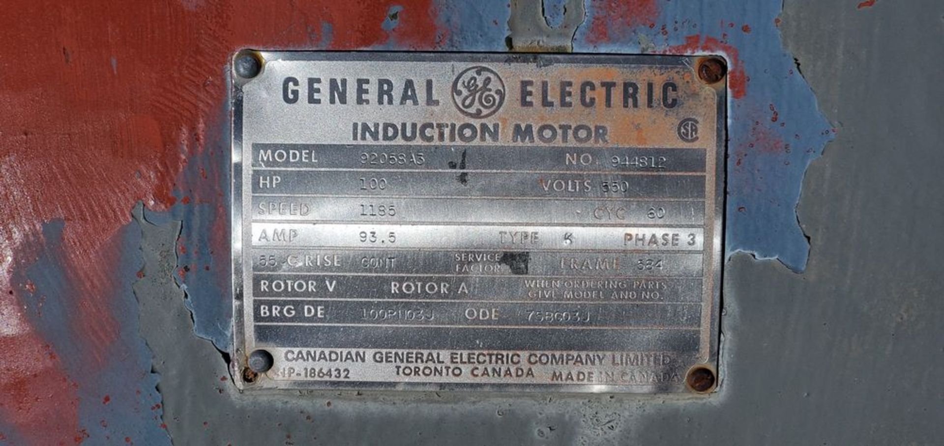 Located in Canon City, CO -- GE 100hp 1185rpm 550v 584 loading fee $500 ***Note from Auctioneer: - Image 3 of 3