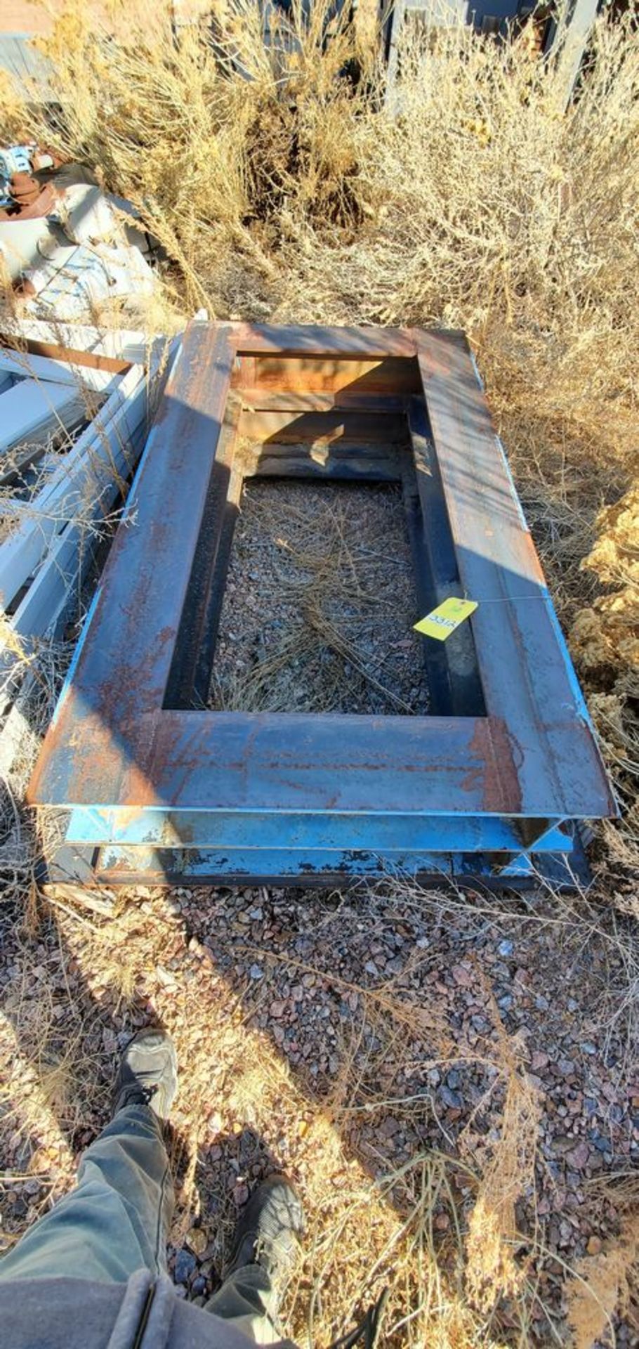 Located in Canon City, CO -- Steel riser, loading fee $50 ***Note from Auctioneer: Loading Fees as