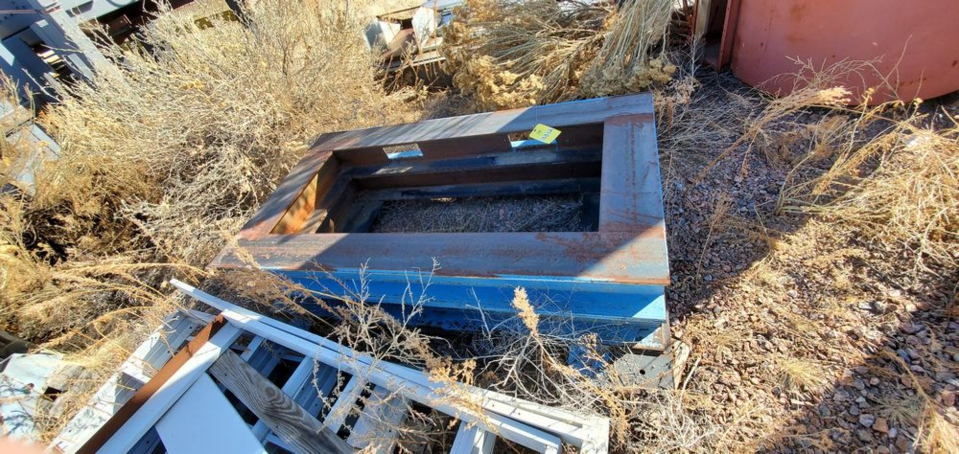 Located in Canon City, CO -- Steel riser, loading fee $50 ***Note from Auctioneer: Loading Fees as - Image 2 of 4