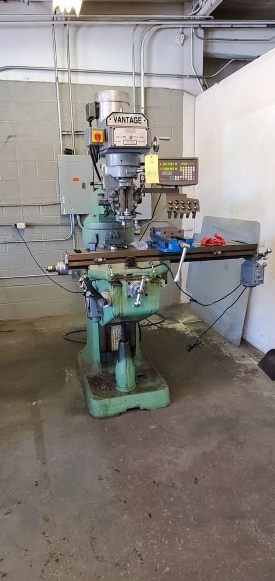 Located in Canon City, CO -- Vantage End Mill Vertical Knee Mill 3HP Make: Jih Fong Machinery with a