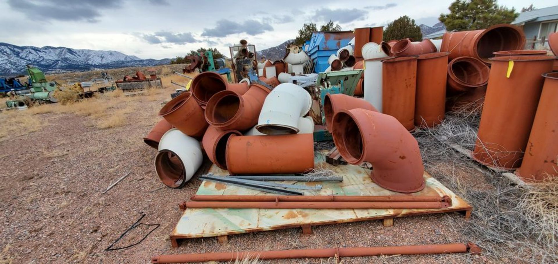 Located in Canon City, CO -- LOT: Misc ductwork and tubing/elbows, loading fee $50 ***Note from - Image 4 of 4