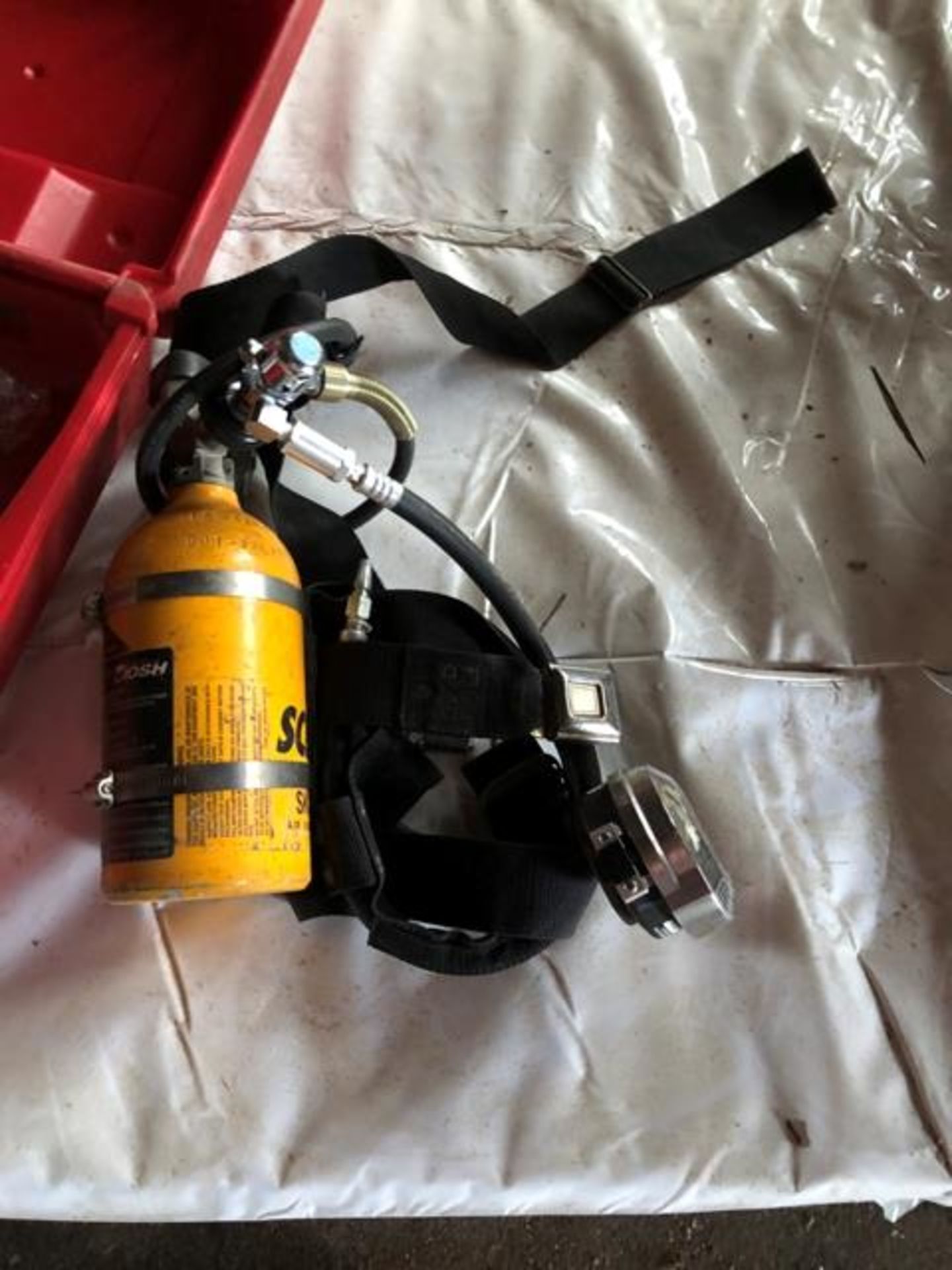 Scott Safety Harness, Protective Face Mask & Oxygen Tank, Qty. 5 - Image 3 of 4