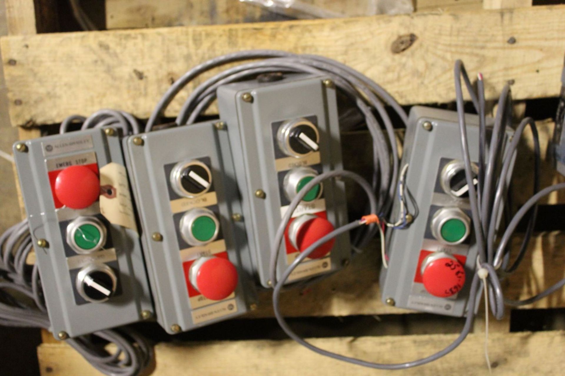 Allen-Bradley Start Stop Assembly, 4 total, Located in: Gainsville, GA