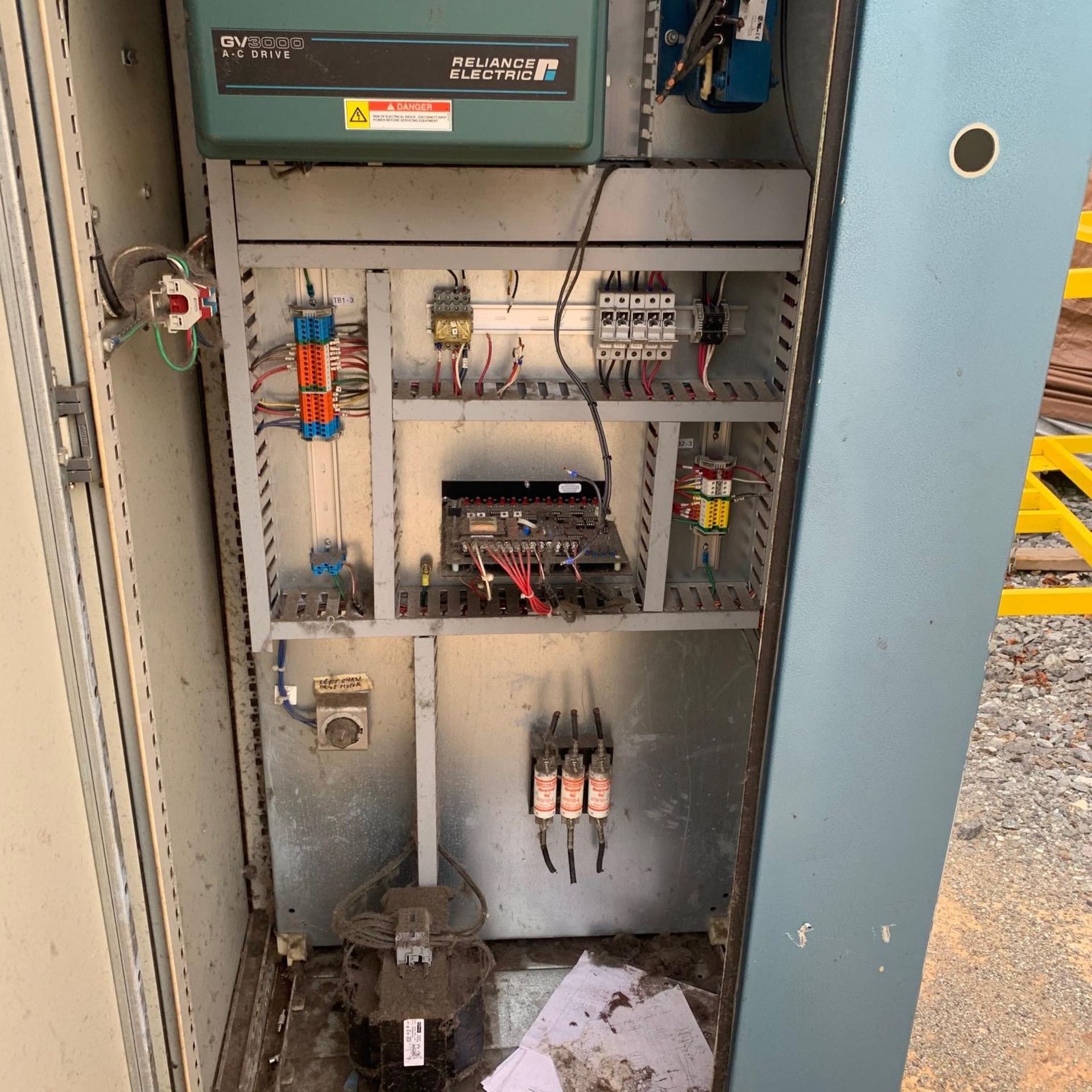 Reliance Ac Drive GV 3000. 30. HP 460 Volts Whit Cabinet and ICE Qube Industrial Cooling, Rigging - Image 6 of 14