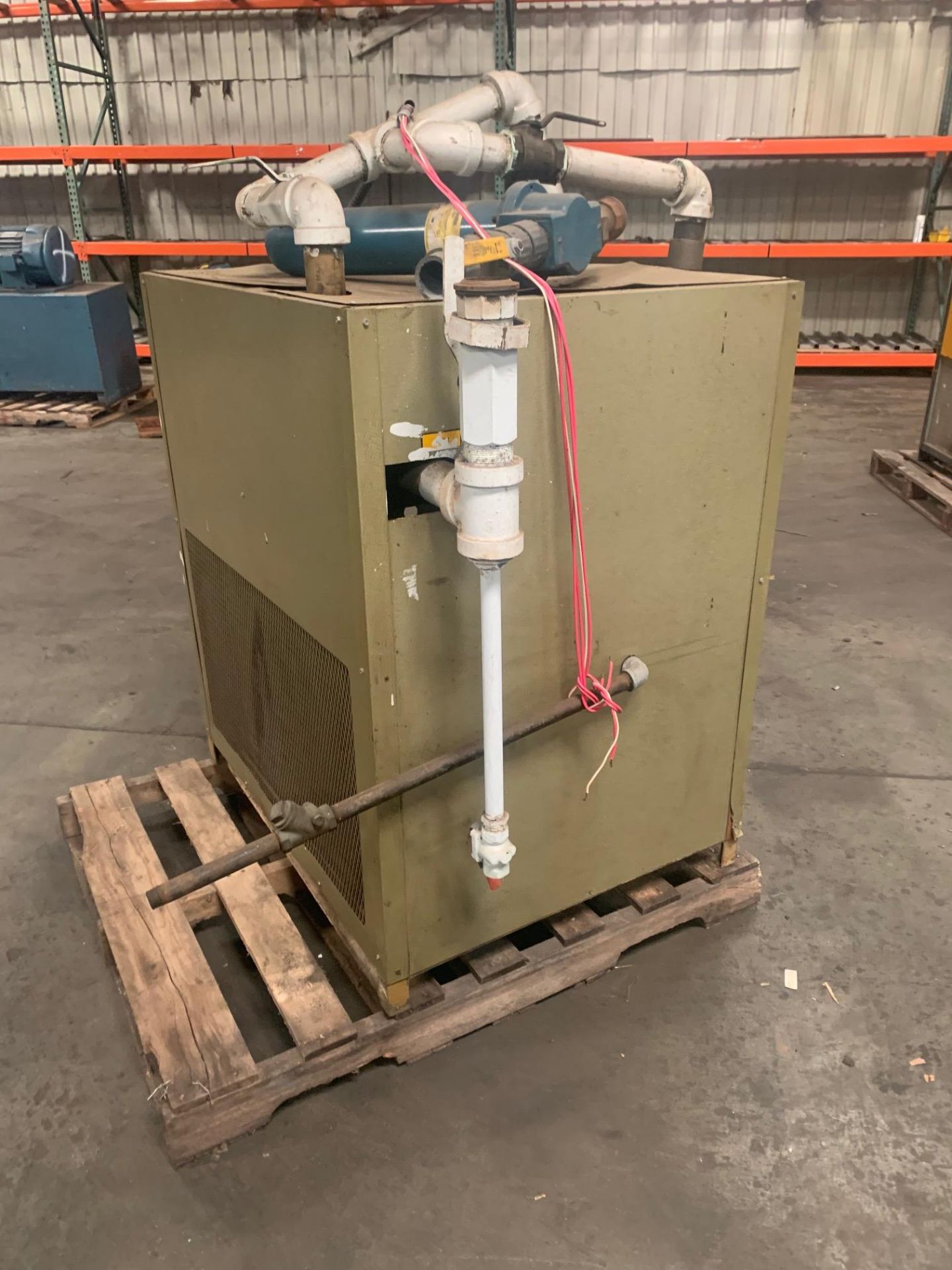 Pneumatic Compressor Dryer Model AD 400 400CFM 1590 psi 220 Volts, Rigging Fee: $50 - Image 5 of 7