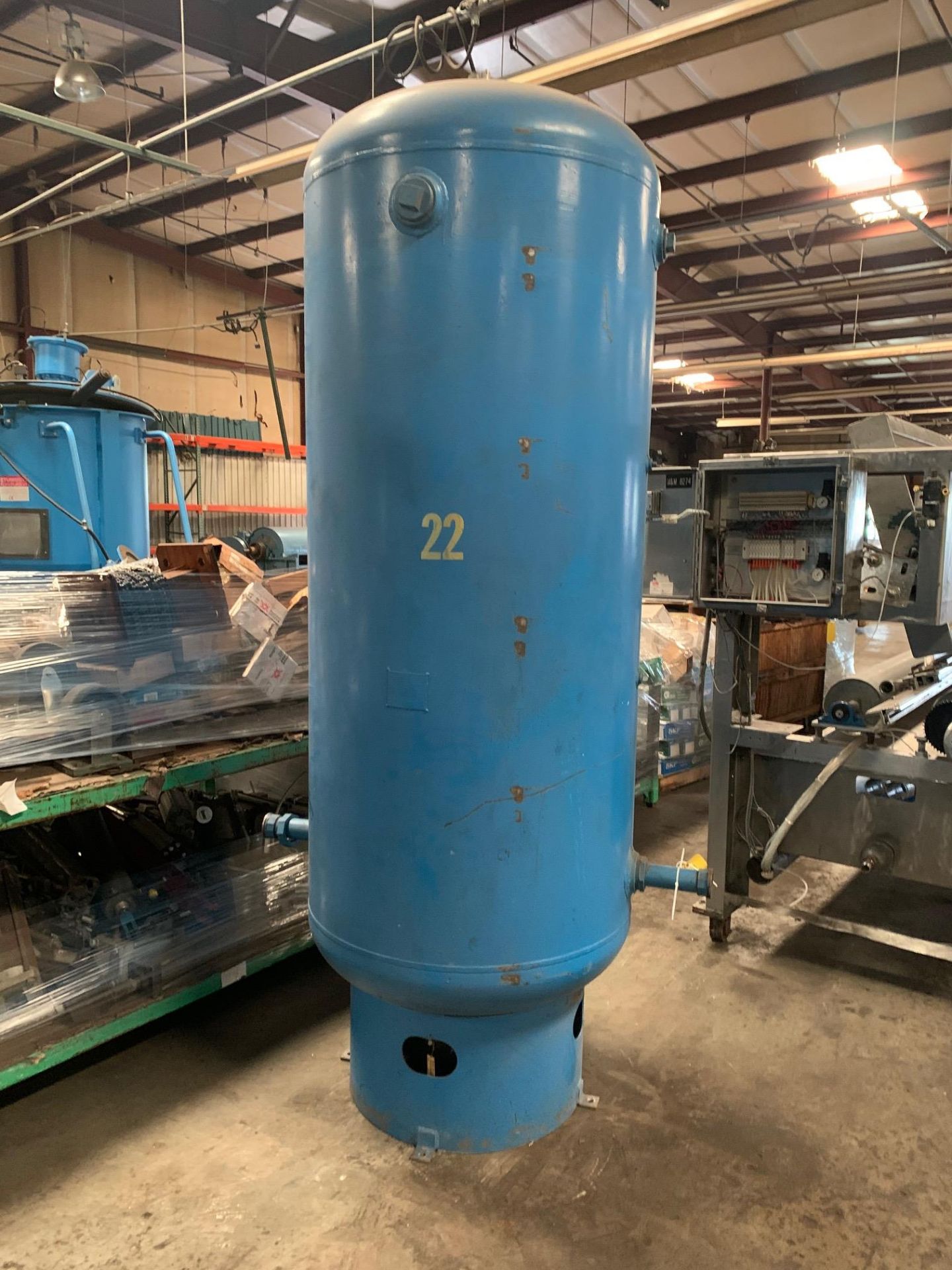 Air Tank Nat BD 7930 Penway INC. MAWP 200 P.S.I AT 350 . WC 400. MS # A7955 . SH 250 . HD 233, - Image 2 of 6