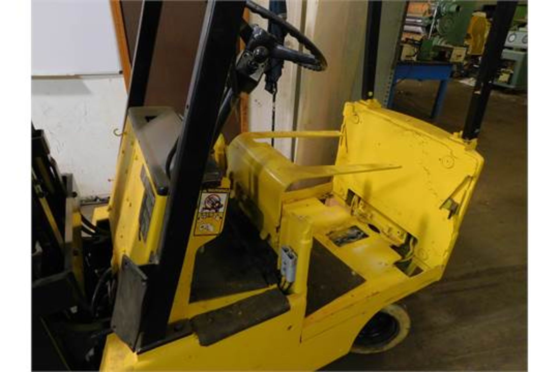 Clark Equipment Forklift, Model: EC500-20D, 36 Volts, Max Cap. 1700, Fork Size 42", No Battery, - Image 2 of 6