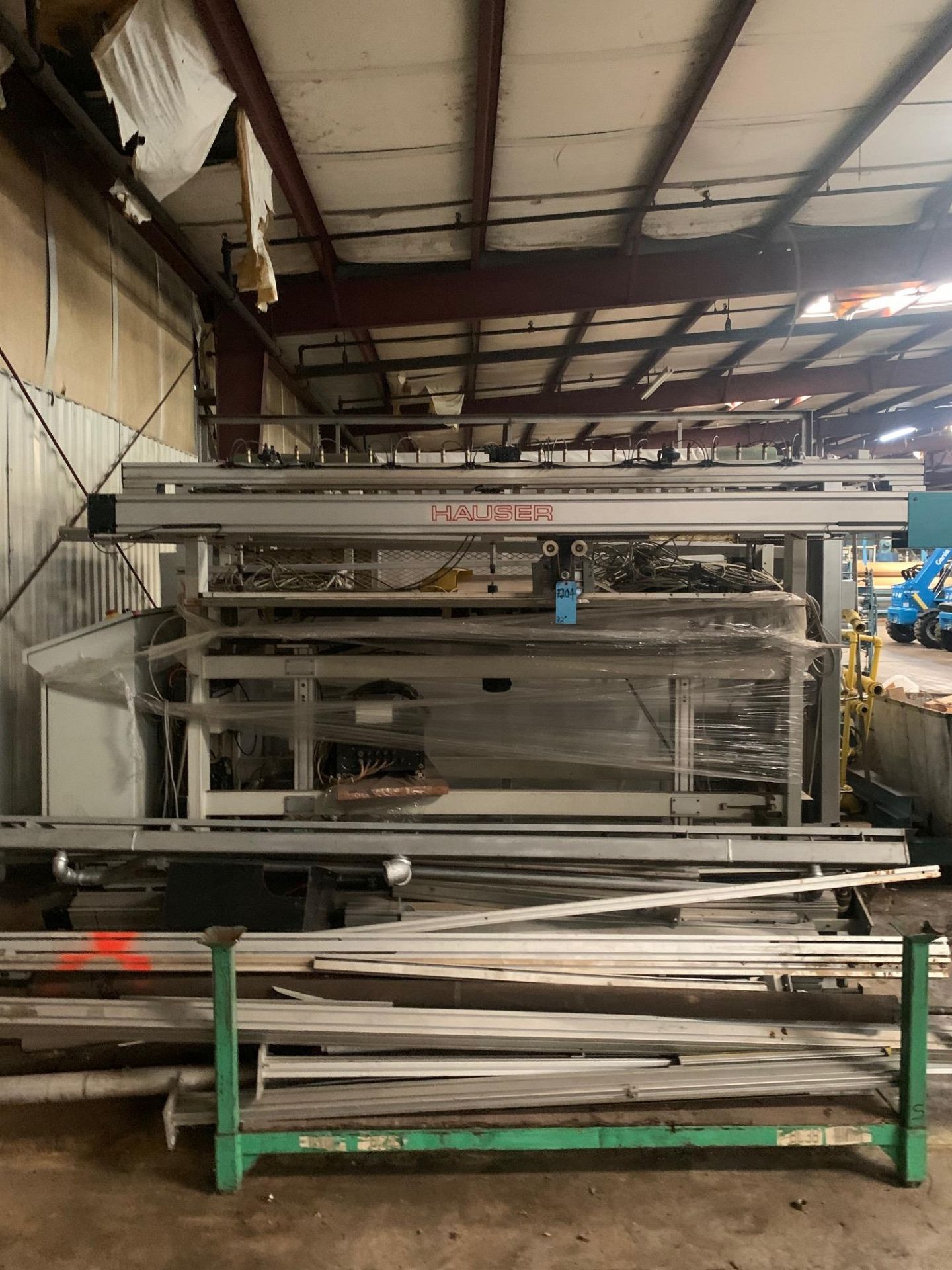 Hauser. Model Comtac 3000 Automatic Cut Panels and Stacking System, Rigging Fee: $150 - Image 5 of 11