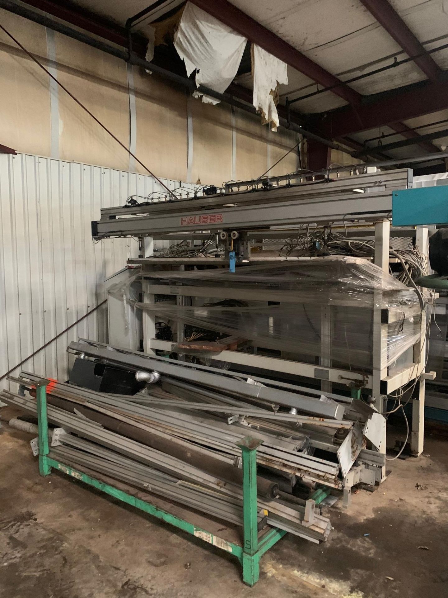 Hauser. Model Comtac 3000 Automatic Cut Panels and Stacking System, Rigging Fee: $150