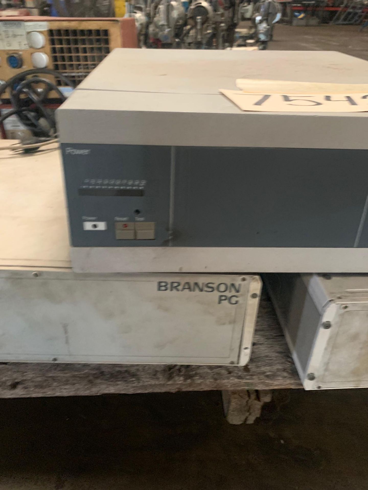 BRANSON ULTRASONIC CUTTING EQUIPMENT, Rigging Fee: $25 - Image 4 of 14