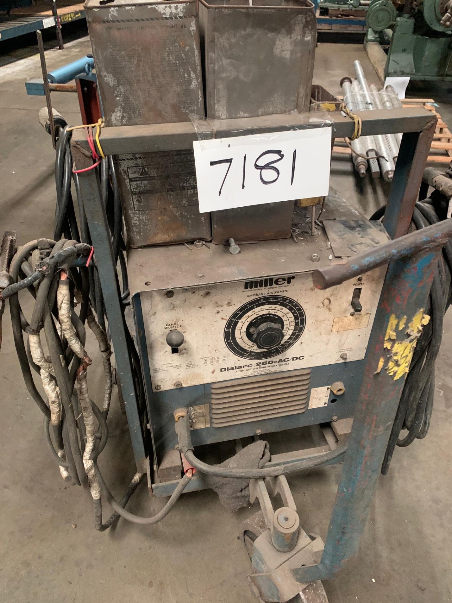 Miller Welding Dialarc 250 AC/DC Serial 1N138435. Volts 208/460 AC 250 Amps. AC / DC, Rigging - Image 2 of 8