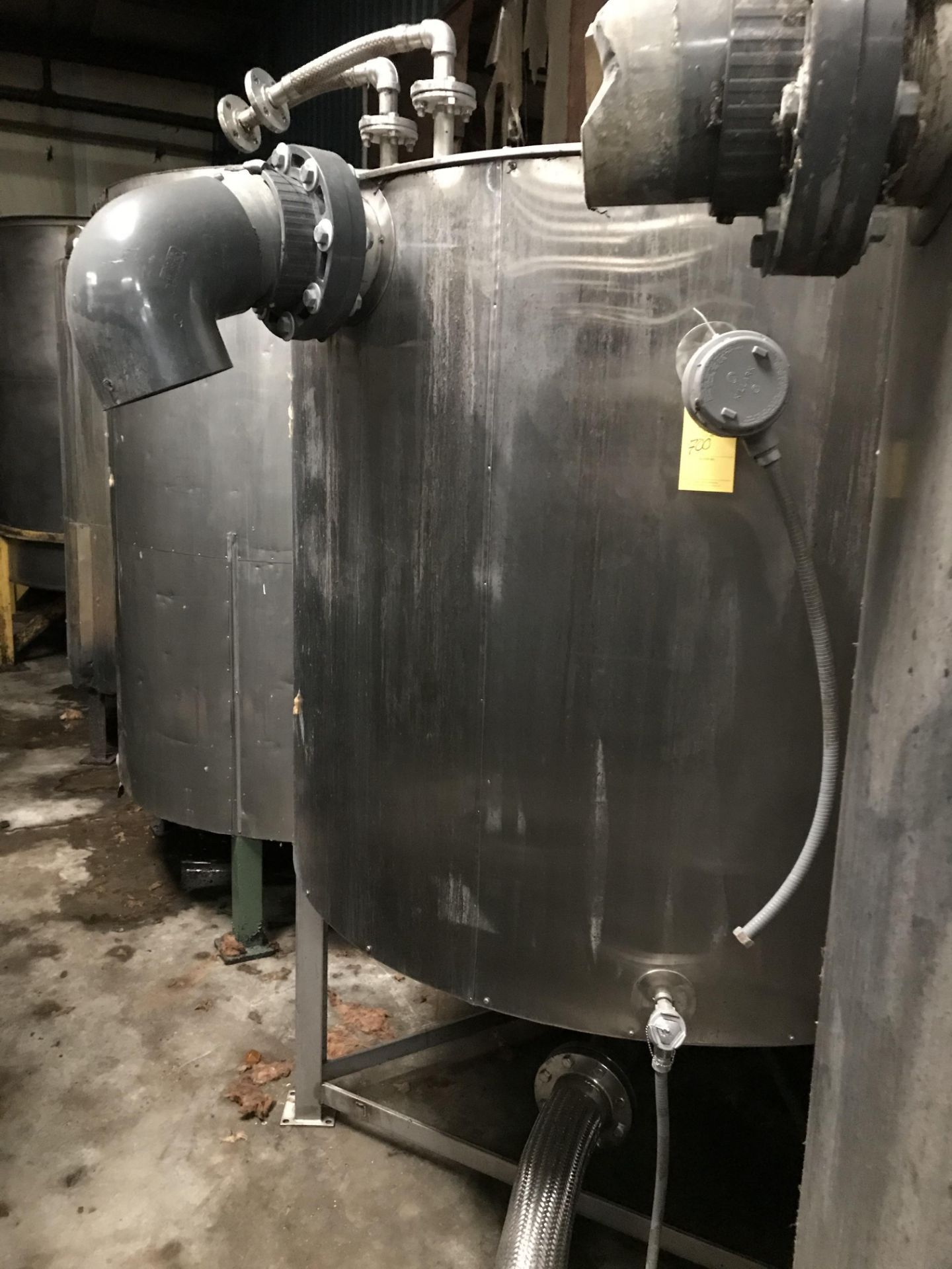 Stainless Steel Tank, 64 inches Diameter, 52.5 inches Height, Agitator/Mixer, Discharge Bottom,