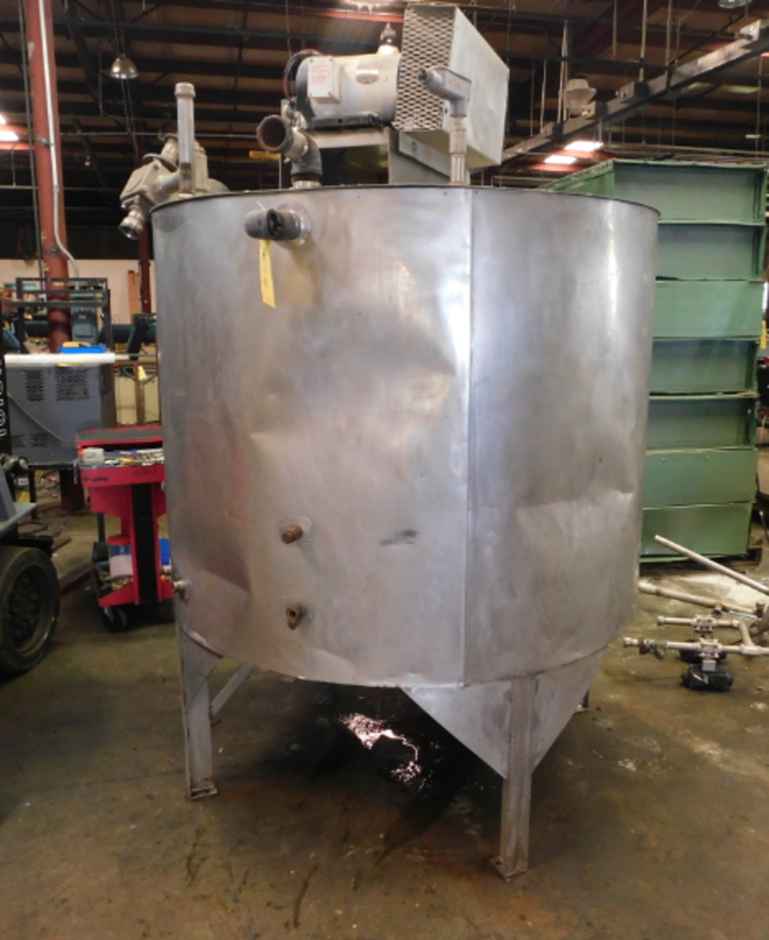 Stainless Steel Tank, 62 inches Diameter, 48.25 inches Height, Agitator/Mixer, Discharge Side and
