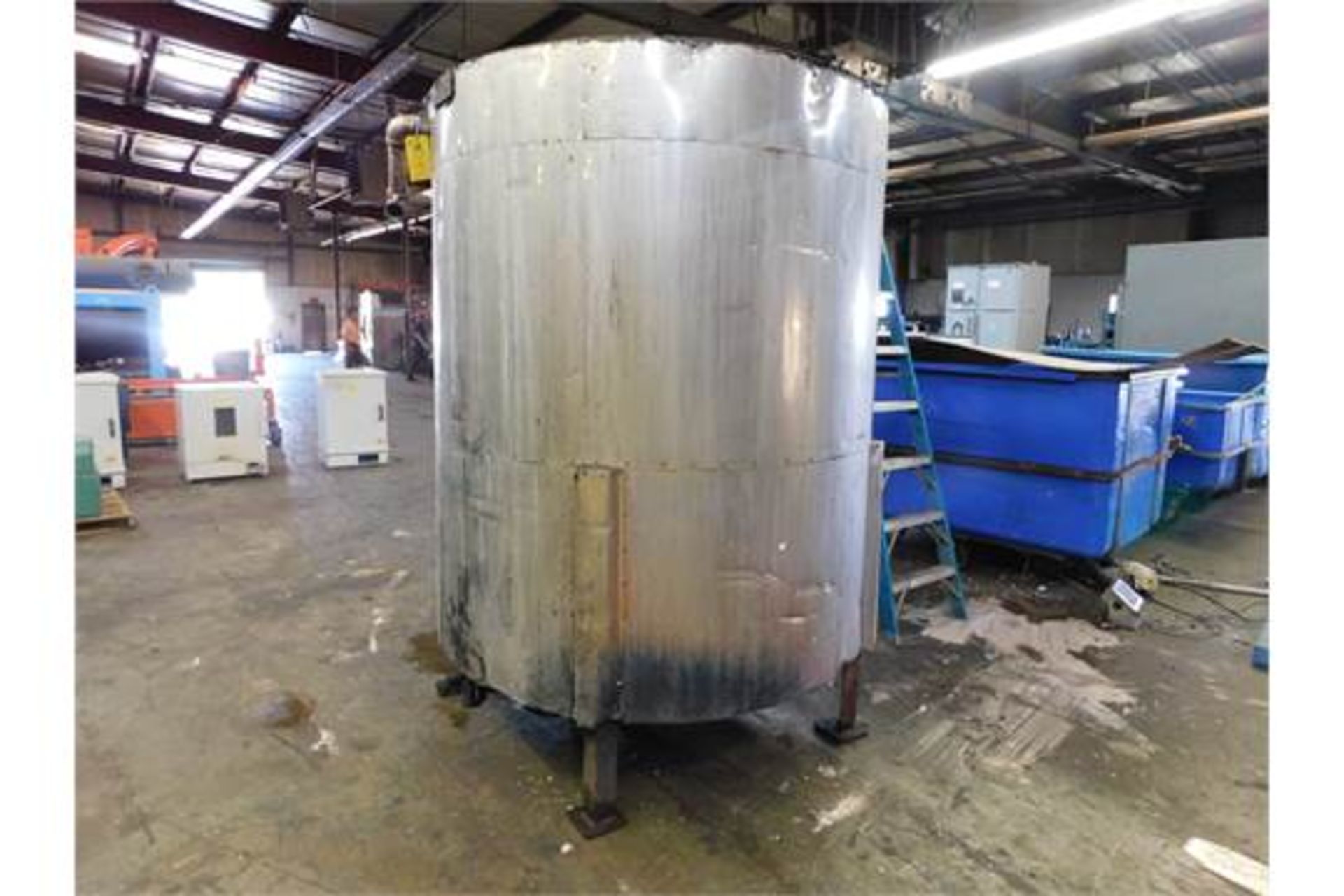 Stainless Steel Tank, 64 inches Diameter, 76.5 inches Height, Agitator/Mixer, Discharge Bottom, - Image 2 of 3