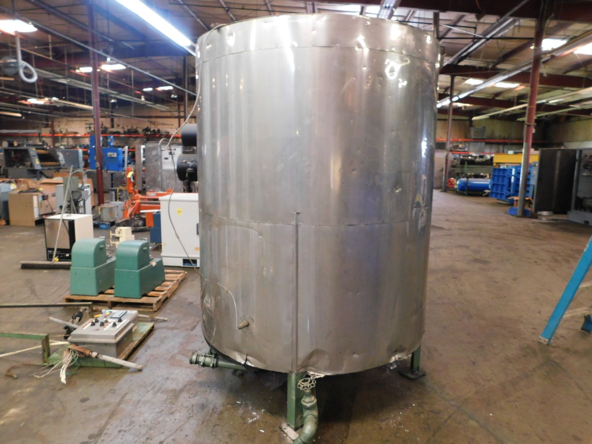 Stainless Steel Tank, 63.75 inches Diameter, 75.5 inches Height, Discharge Bottom, Rigging Fee $50 - Image 2 of 3