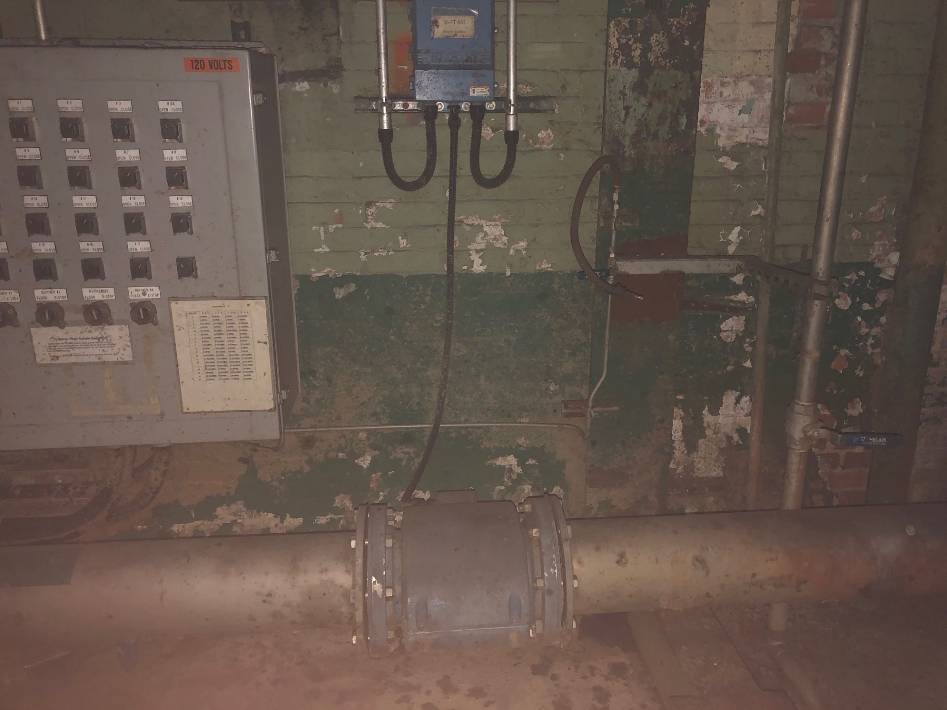 (8) Rosemount Meters & (3) Valmet Pulp EL Meters (Located in Building 9 Basement) - Image 5 of 5